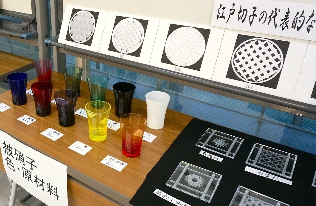 工芸品を知る】色の深みにハマる、江戸切子の話。｜日本工芸堂公式note