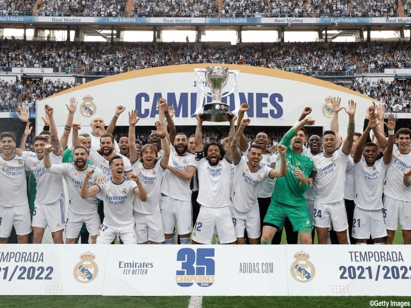 【正規品】レアル・マドリード 21/22 カゼミーロ ホーム CL決勝仕様 正規品】レアル・マドリード 21/22 カゼミーロ ホーム CL決勝仕様 正規