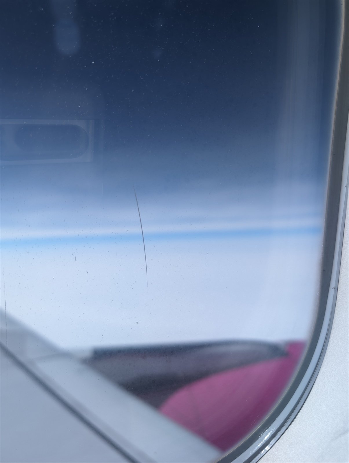 飛行機の窓｜annon