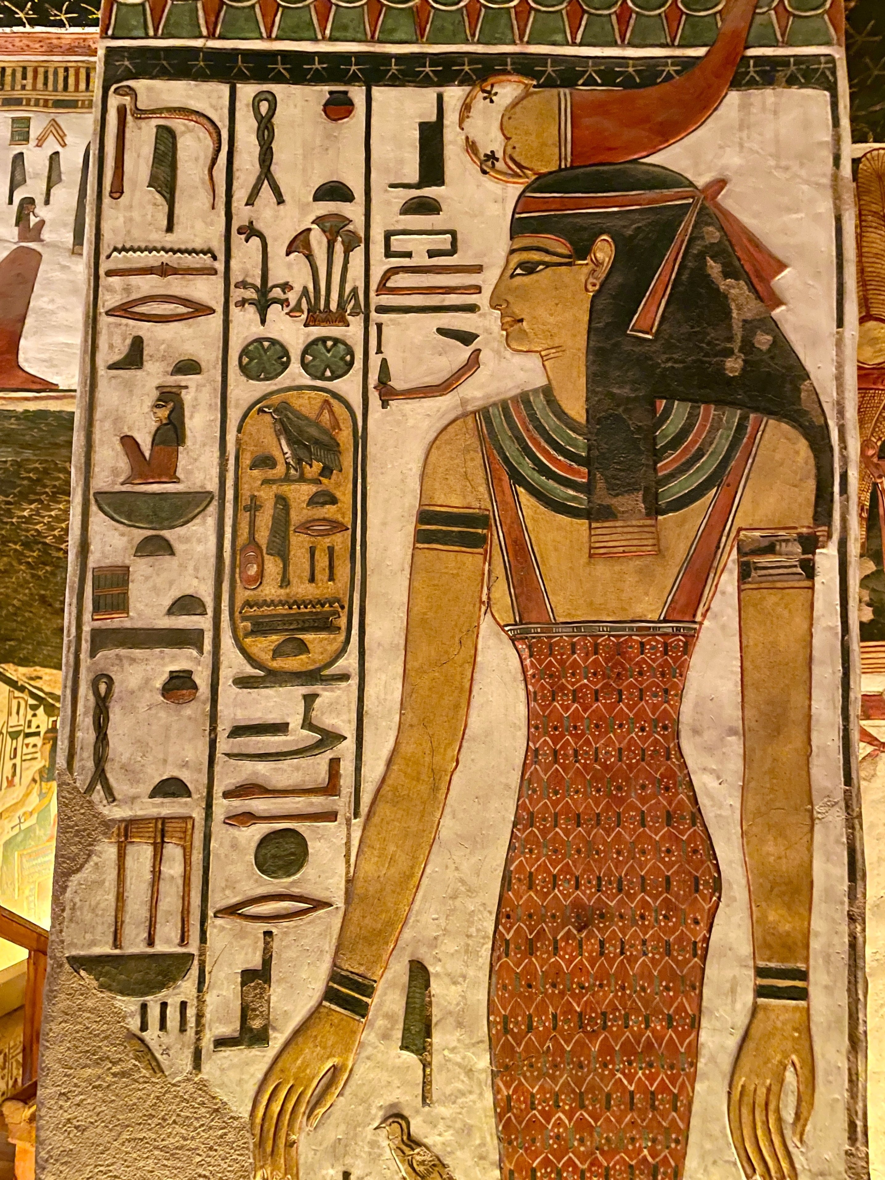 エジプト旅行⑥ ルクソール西岸 王妃の谷 ネフェルトイリ