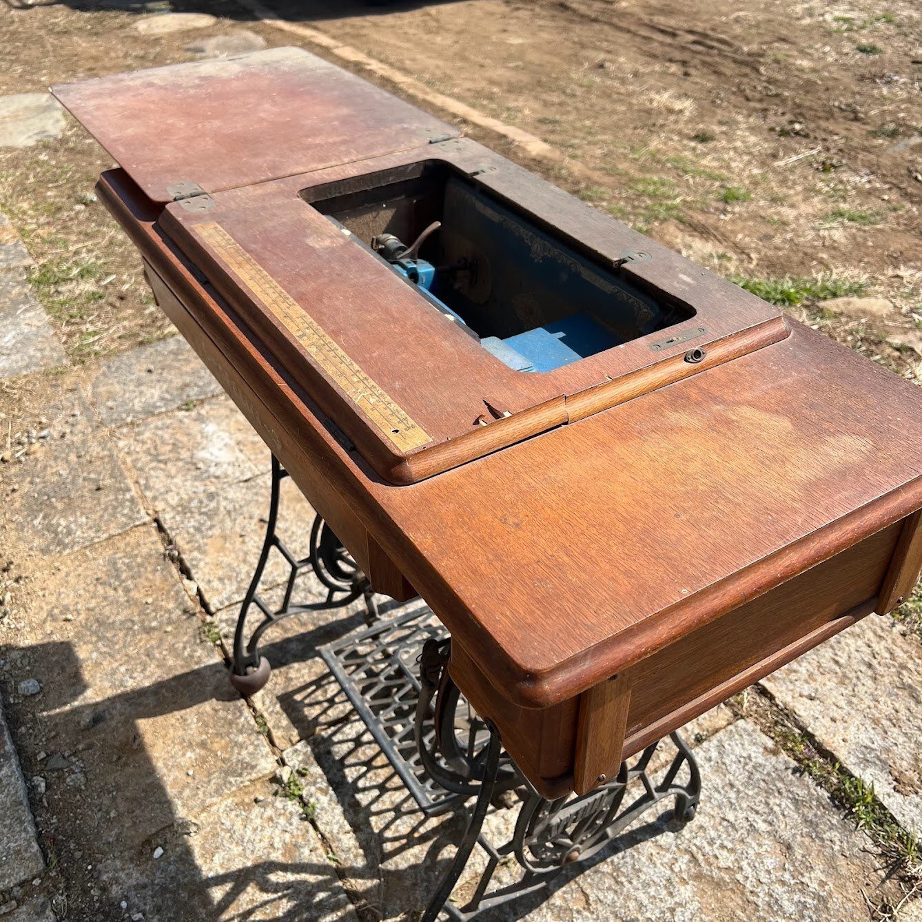 引取限定】Brother ミシン台 リメイクテーブル 家具のリメイク