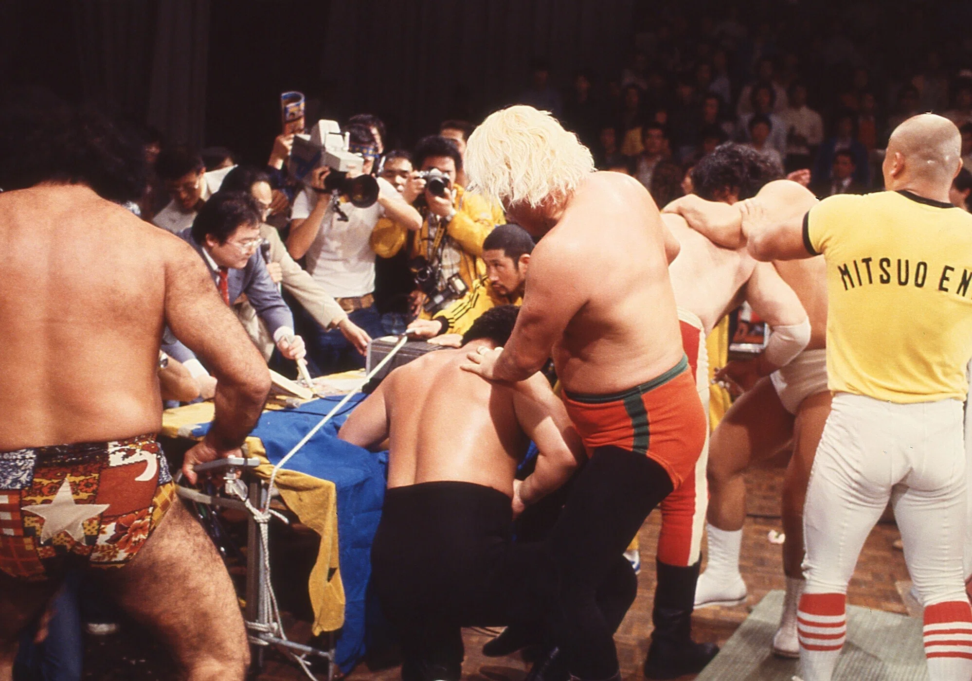 国際プロレス④】超大荒れの開幕戦・後楽園ホール…1979年デビリッシュ
