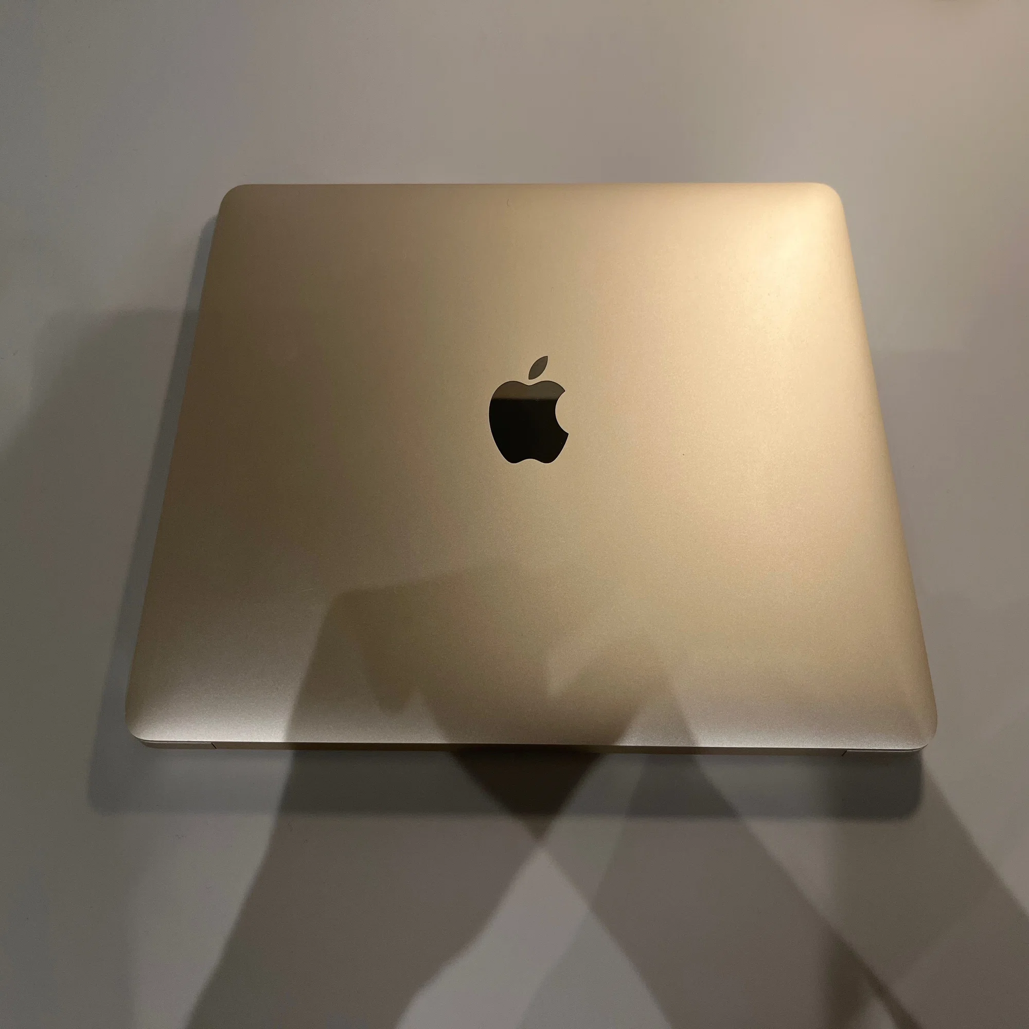 Tech】2024年にMacBook 2017を買ってみた／PC紹介「MacBook 2017 