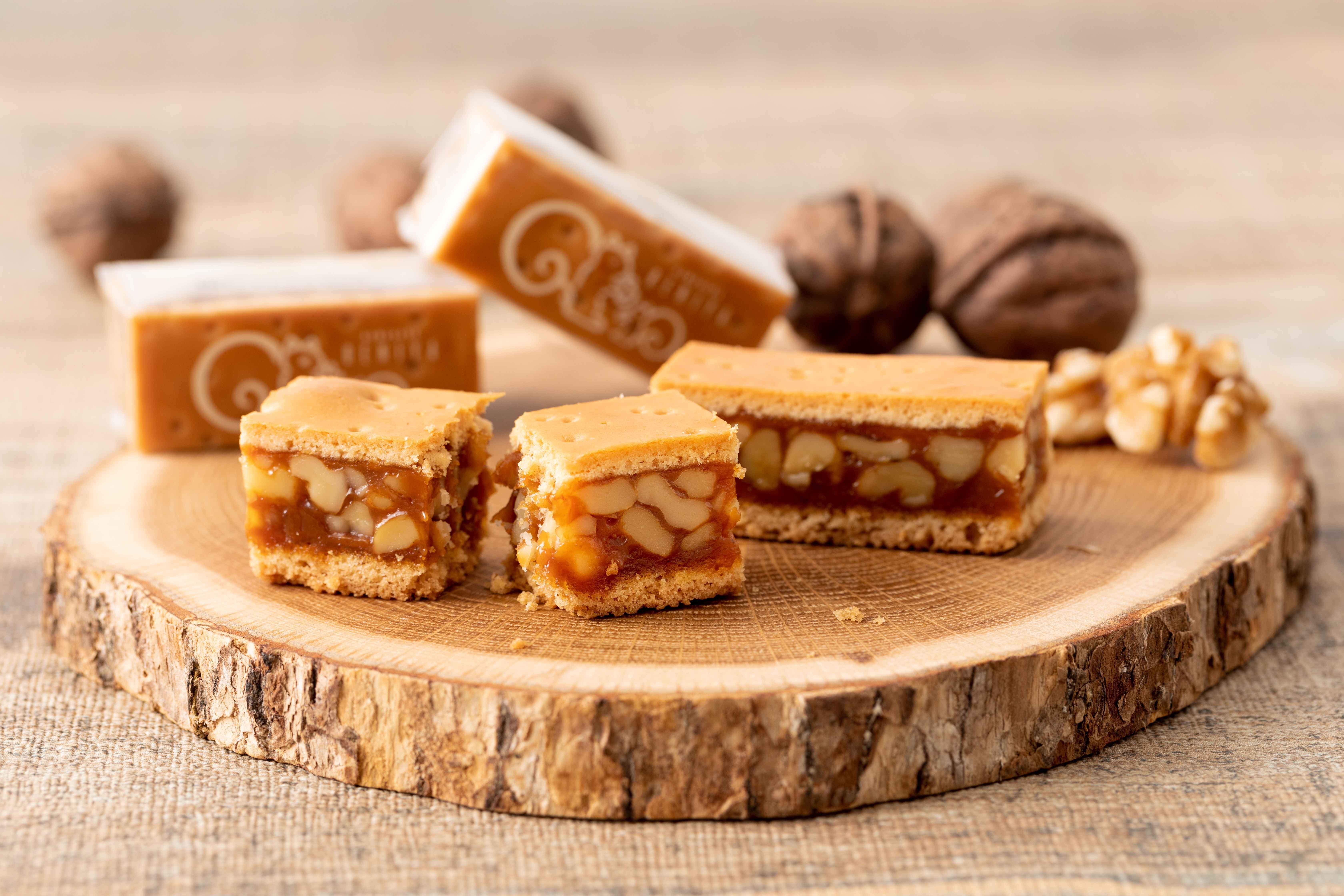 【新品】クルミッ子限定6点セット ノート3種＋チャーム3種　　鎌倉紅谷 鎌倉紅谷 公式オンラインショップ