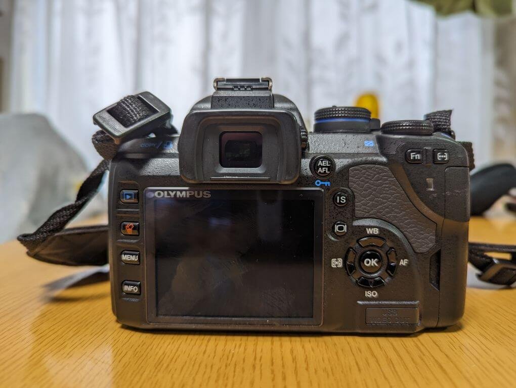 OLYMPUS E-520 レンズキットを、2024年に今さら購入したので OLYMPUS E-520 レンズキットを、2024年に今さら購入したので