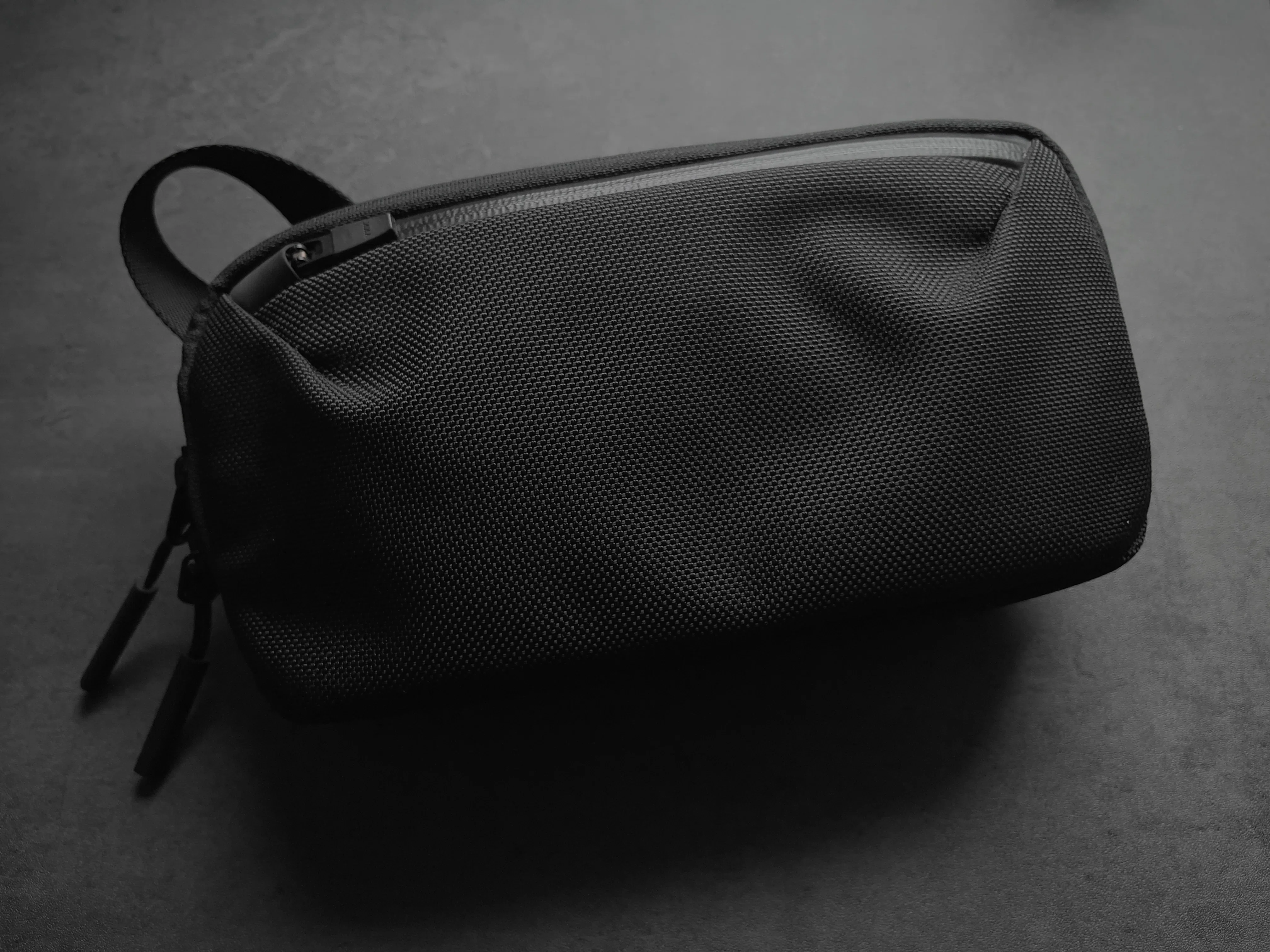 Aer Slim Pouchを使ってみた｜Shu / ND18 - Apple, Gadget