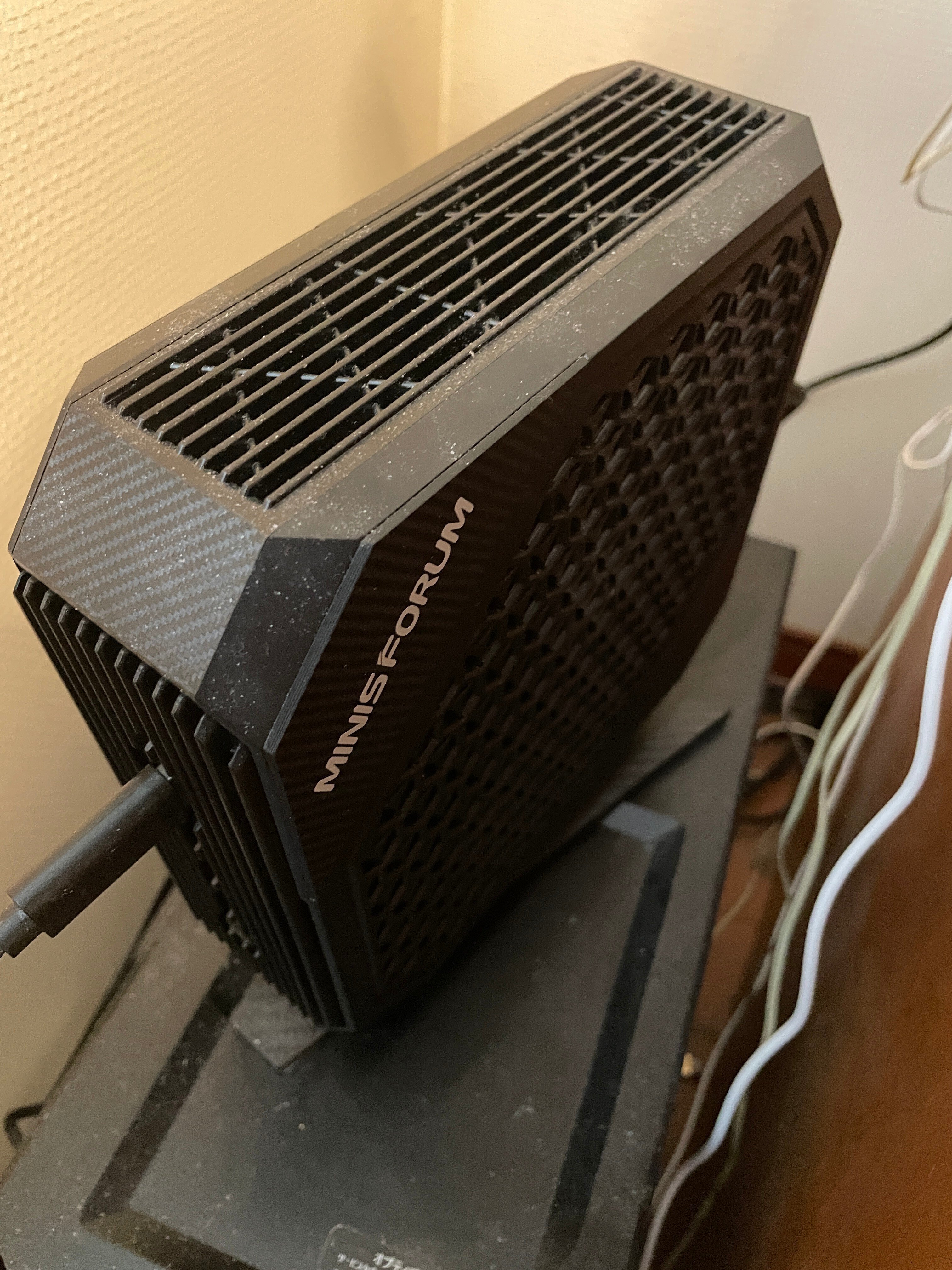 Minisforum HX99Gを1年使ってみて｜かたりすと＠脇七郎