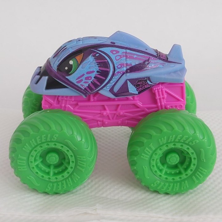 レビュー：ホットウィール・モンスタートラック Color Reveal Piran