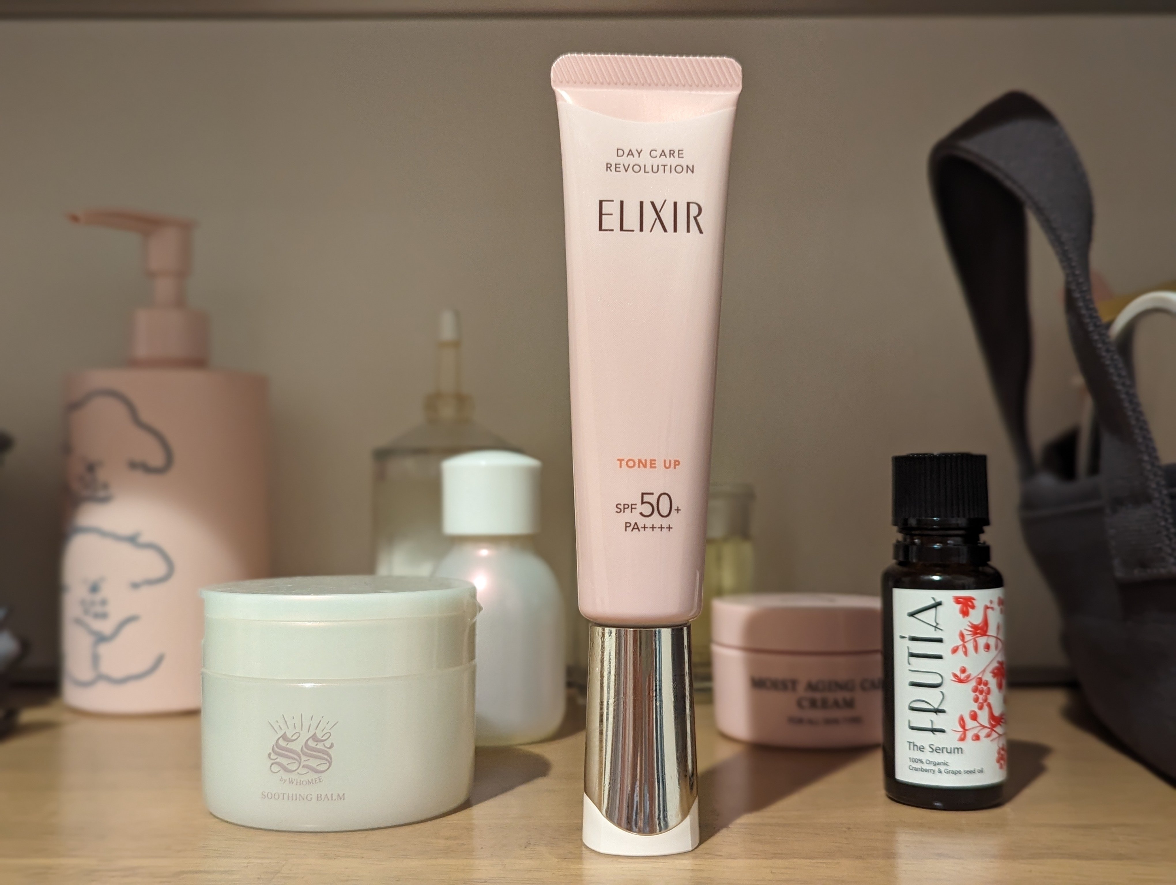 ELIXIR エリクシール デーケアレボリューションUV乳液 6本セット 日中のUVダメージに着目。本格エイジングケアが叶うエリクシール