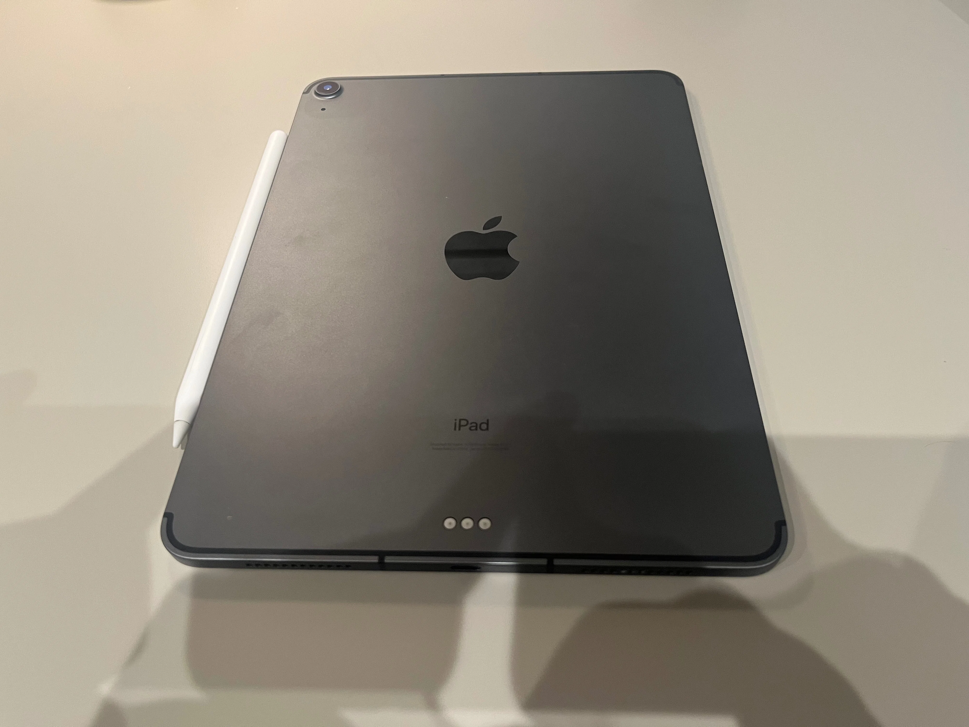 Tech】2024年も大活躍の旧世代iPad Airの4つの魅力＆7つの使い方