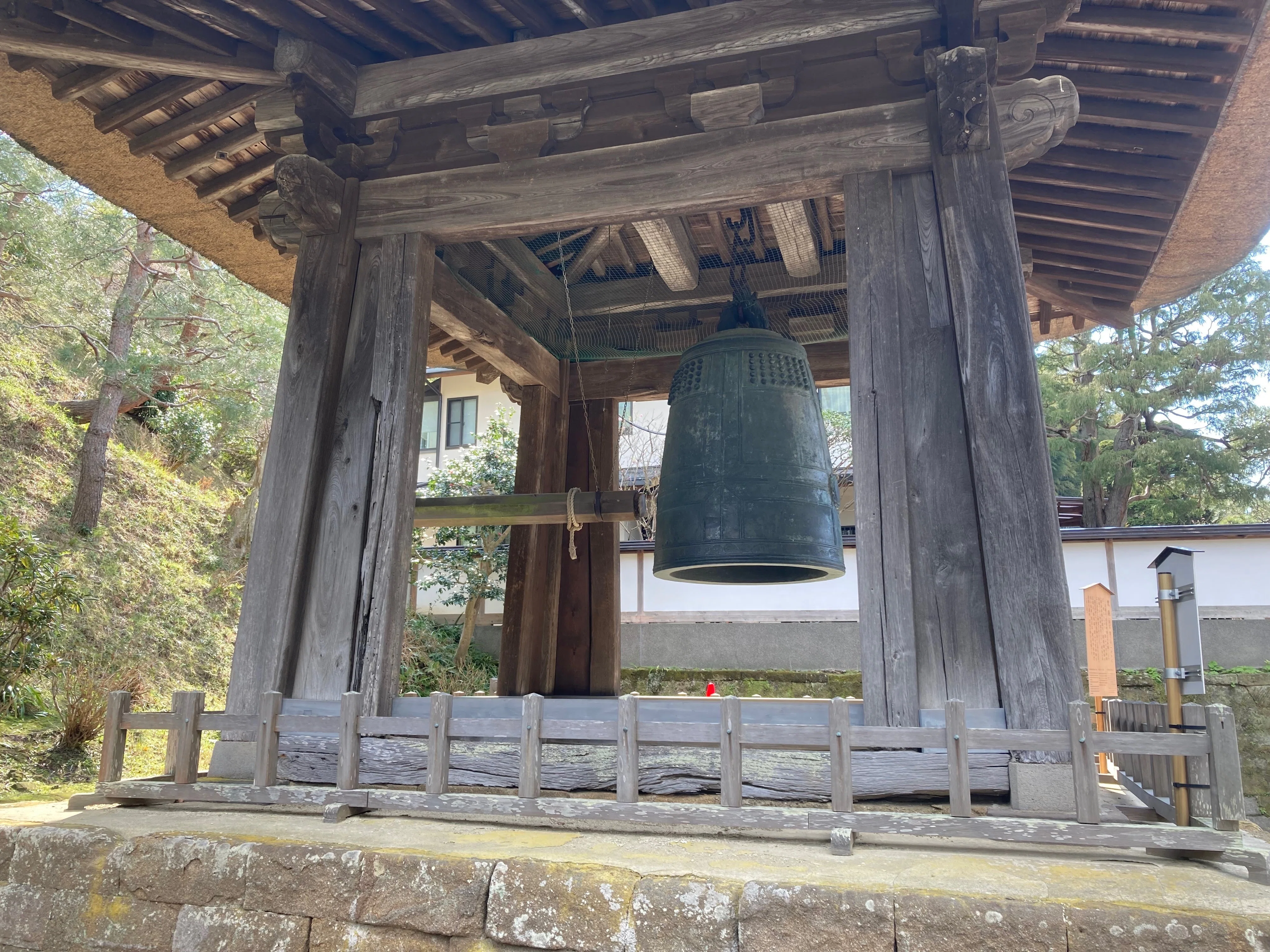 短歌一首】 身に染みし鐘の波動に魅入られて抑へ難きは鐘撞きダッシュ