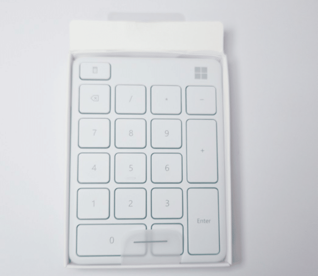 外観だけじゃない：白系ガジェットMicrosoft Number Pad｜わちゃ
