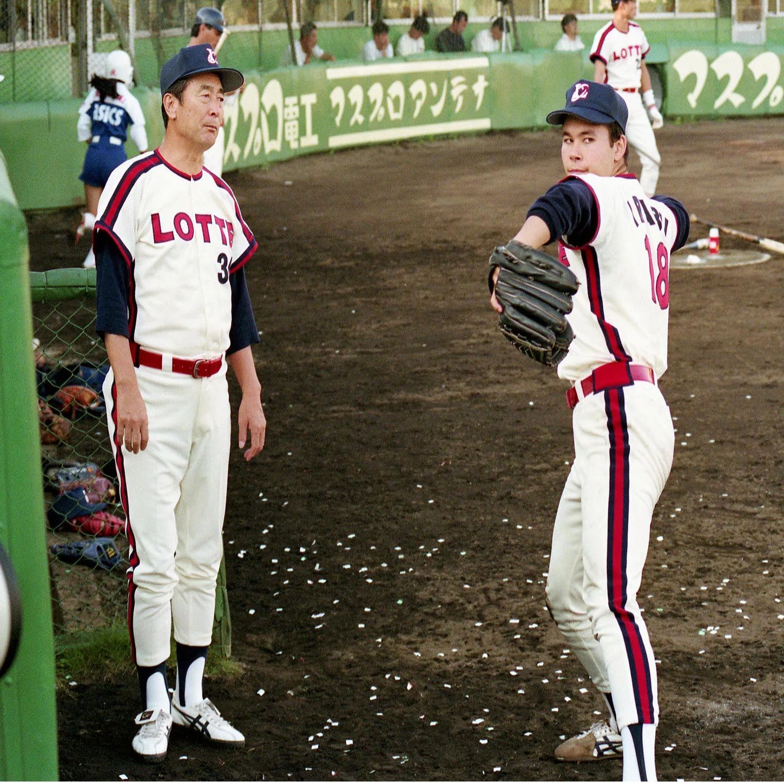 伊良部 秀輝