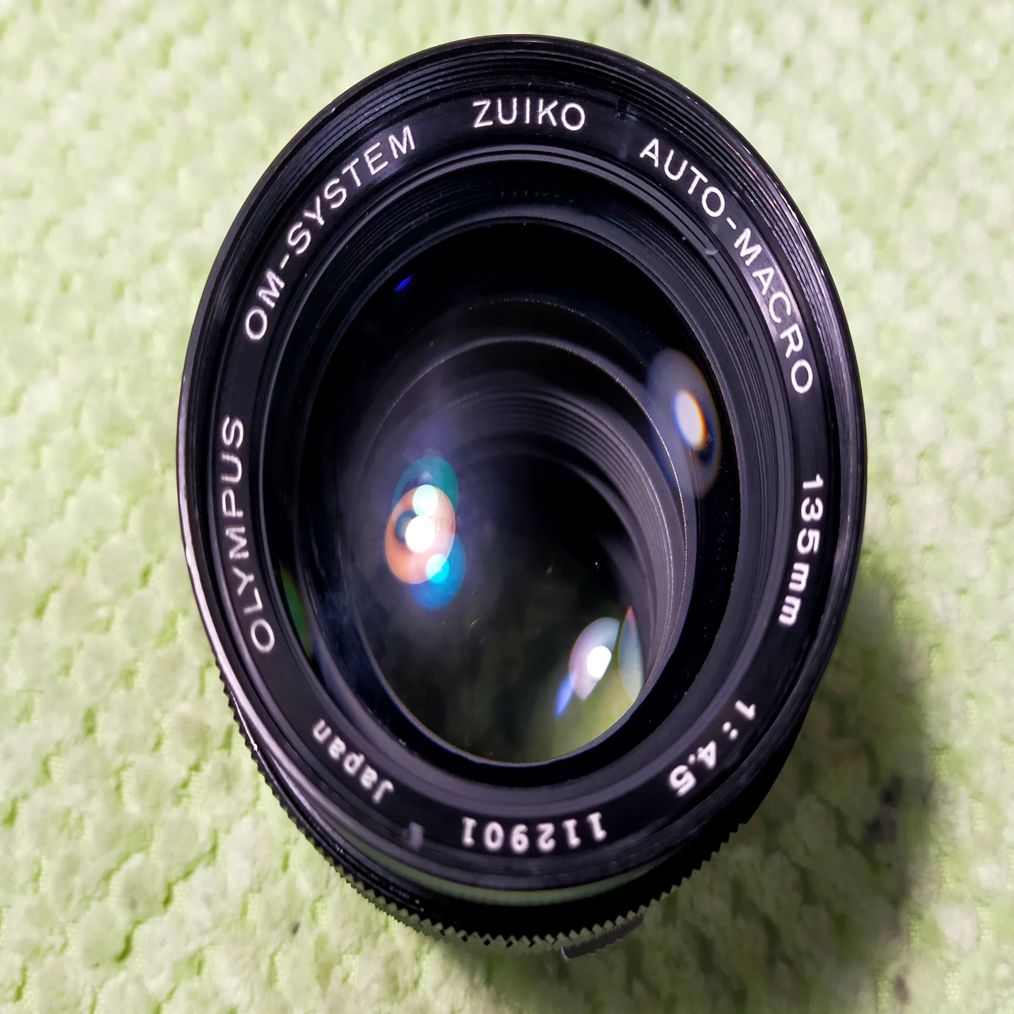 Olympus OM-SYSTEM 135mm F/4.5の分解｜フィルムカメラ修理のアクアカメラ