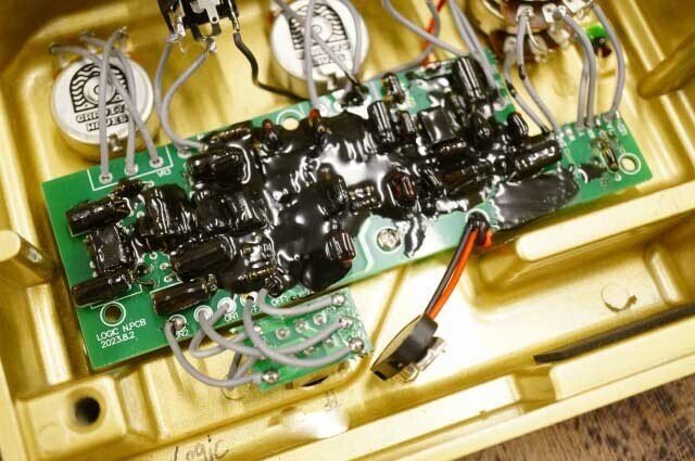 禁断の比較!?完全再現系KLONEペダル、Ceriatone Centuraと 禁断の比較!?完全再現系KLONEペダル、Ceriatone Centuraと