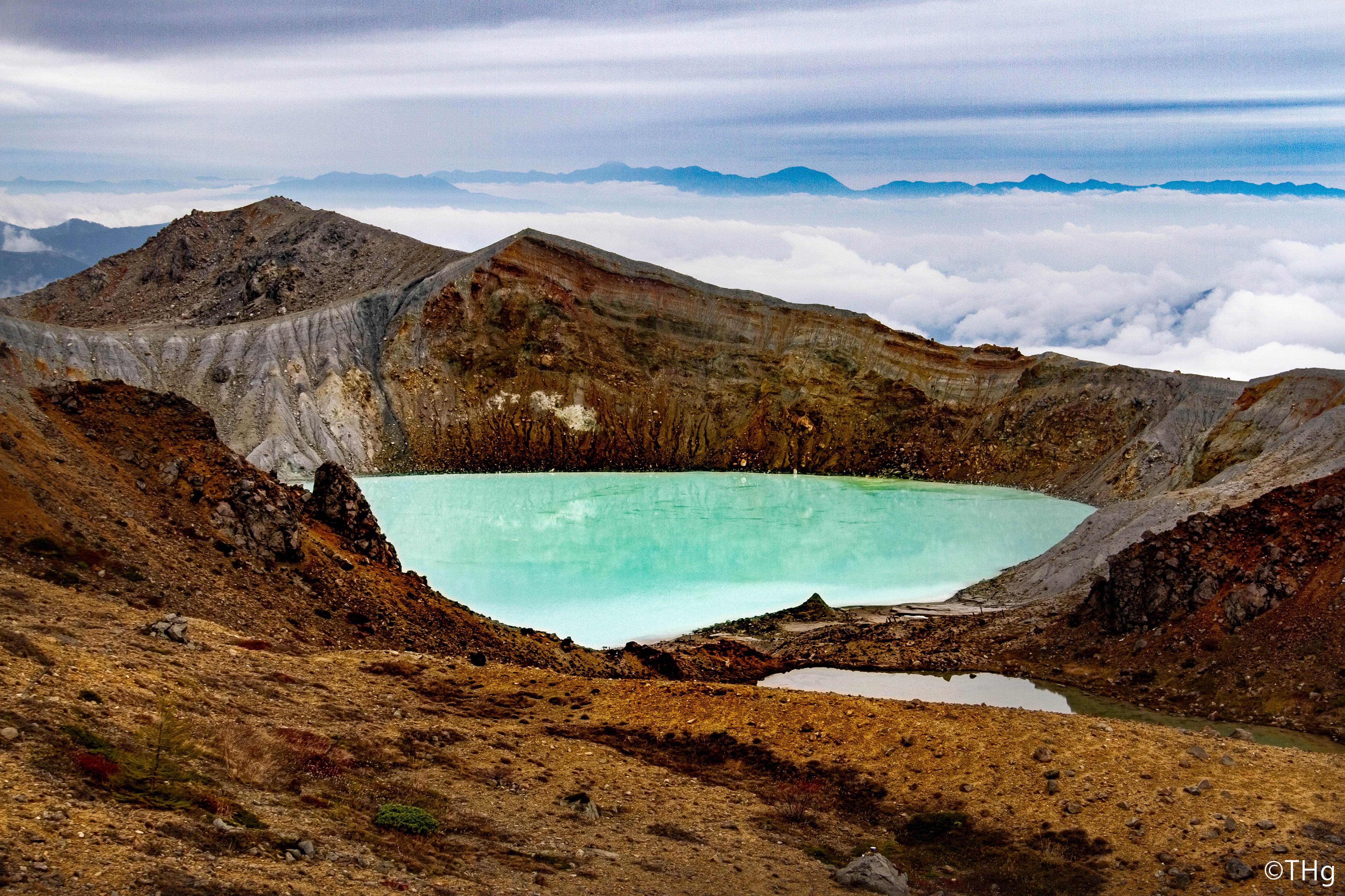 カルデラ湖風景｜taka