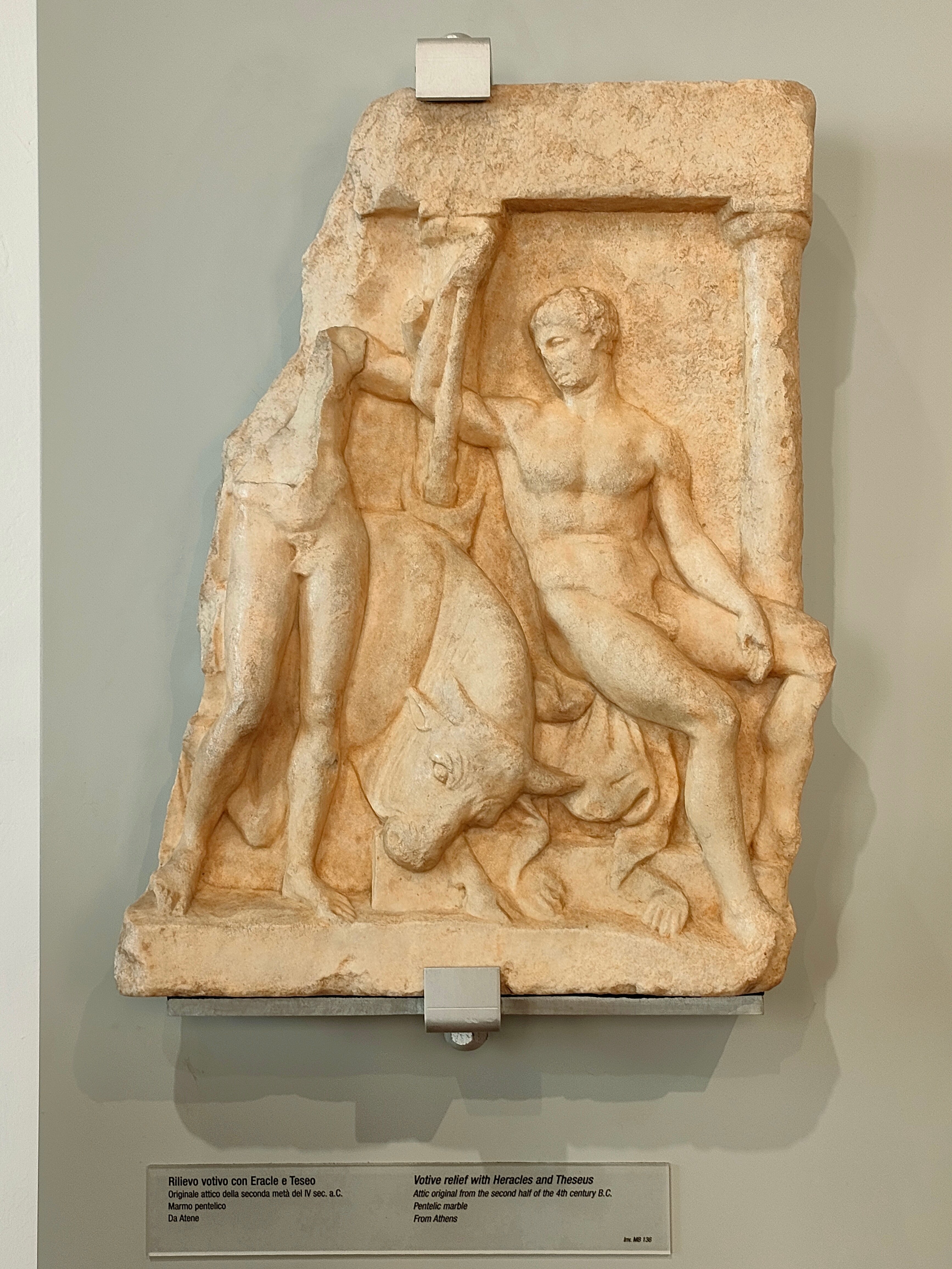 バラッコ古代彫刻美術館にある古代ギリシャのレリーフ｜ナカシ