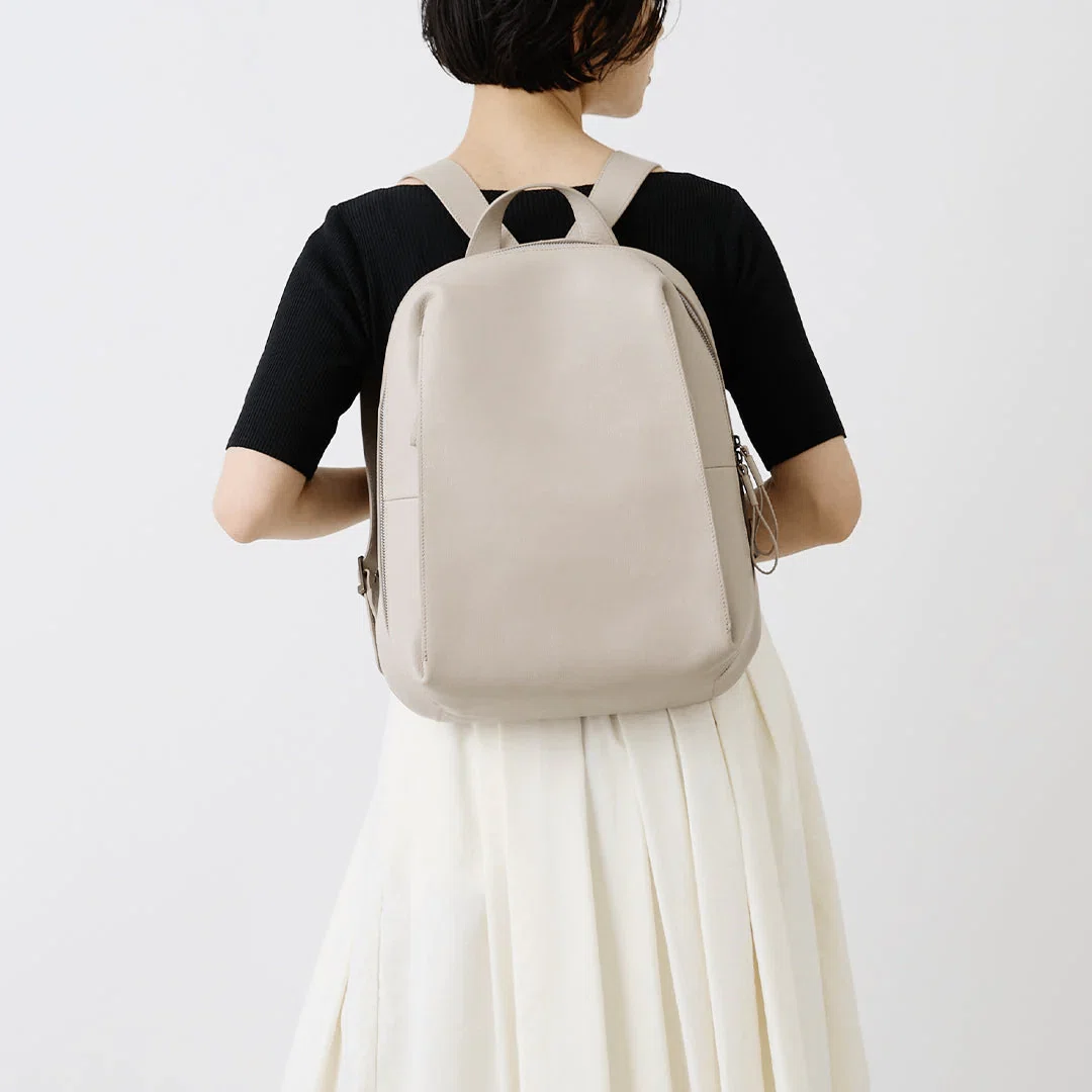 A versatile bag that can be used for outings, work, and any