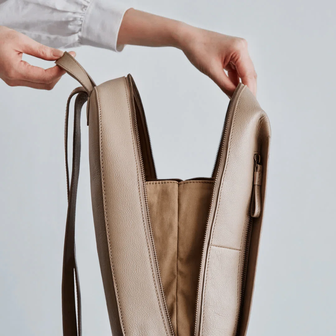 A versatile bag that can be used for outings, work, and any