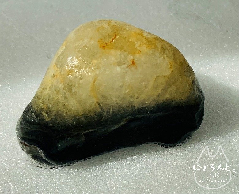 瑪瑙が一杯！石英と水晶と瑪瑙と黒瑪瑙！磯崎海岸でビーチコーミング