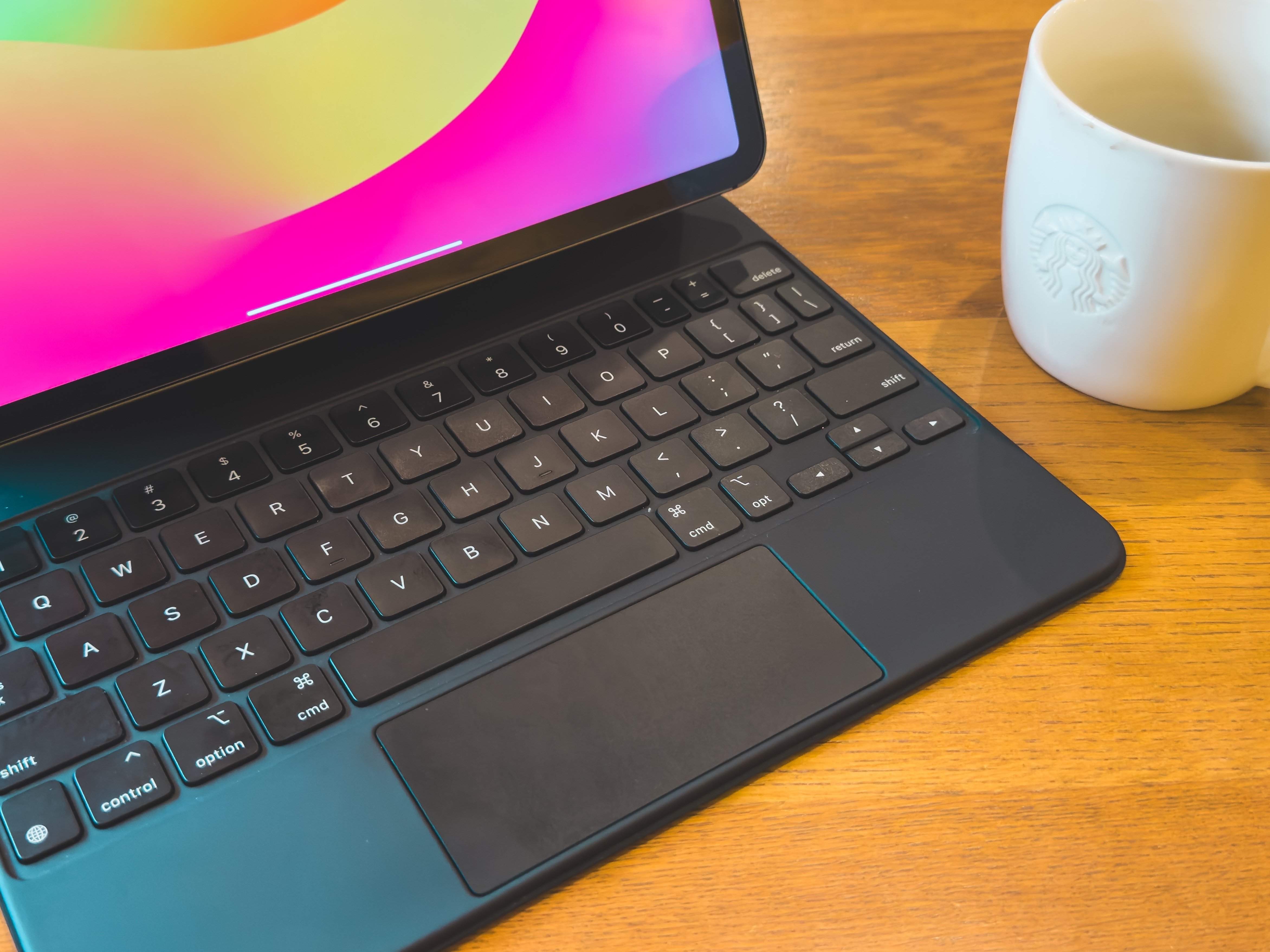 US配列にしたらiPad用のMagic Keyboardを多用するようになった US配列にしたらiPad用のMagic Keyboardを多用するようになった