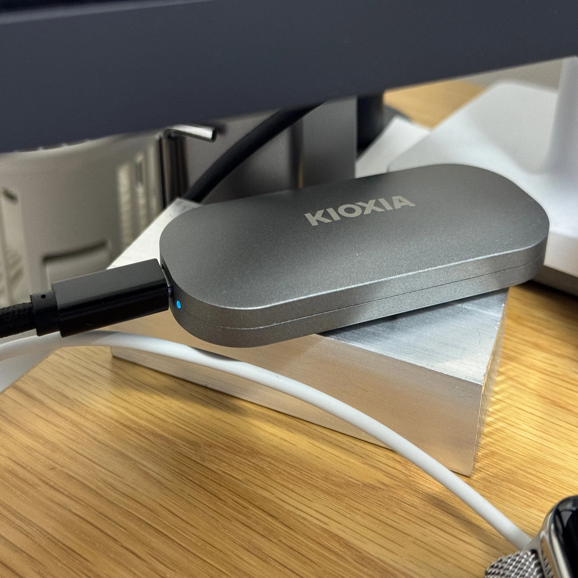 LexarポータブルSSD Professional SL600 Portable SSD 2TB｜タカシ