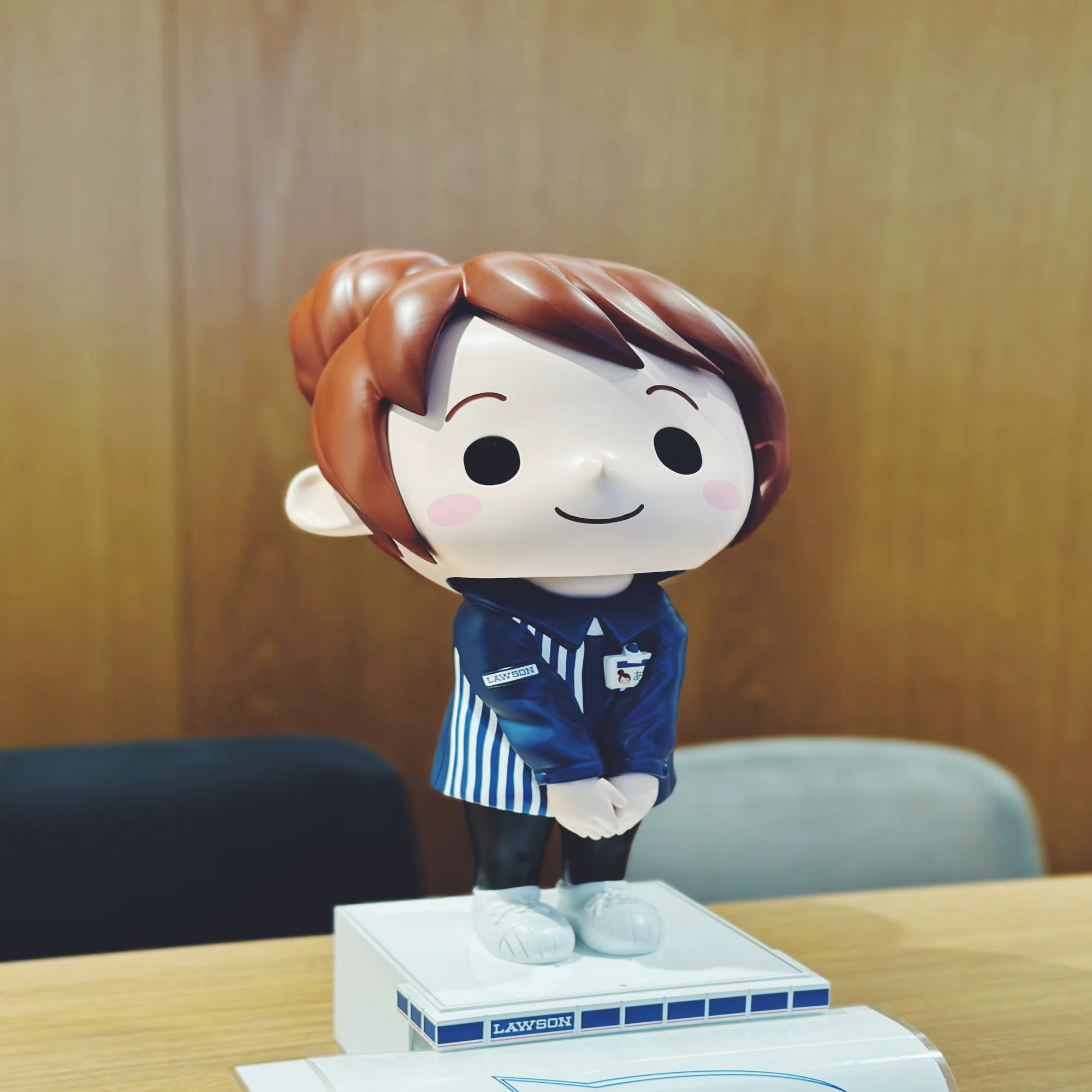 ローソン クルー あきこ ちゃん