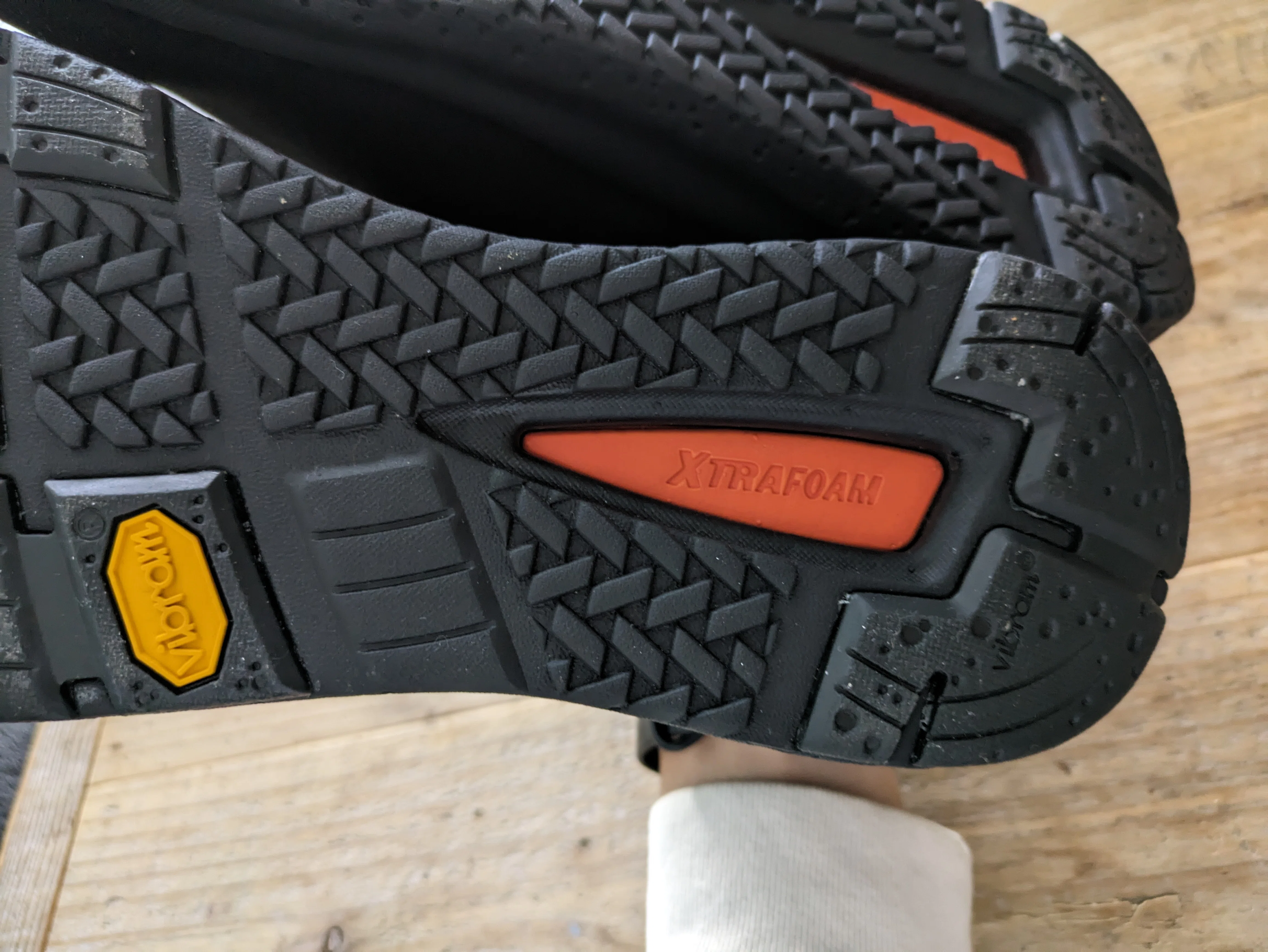 THE NORTH FACE】 GORE-TEX素材を使用した「全天候型高機能シューズ