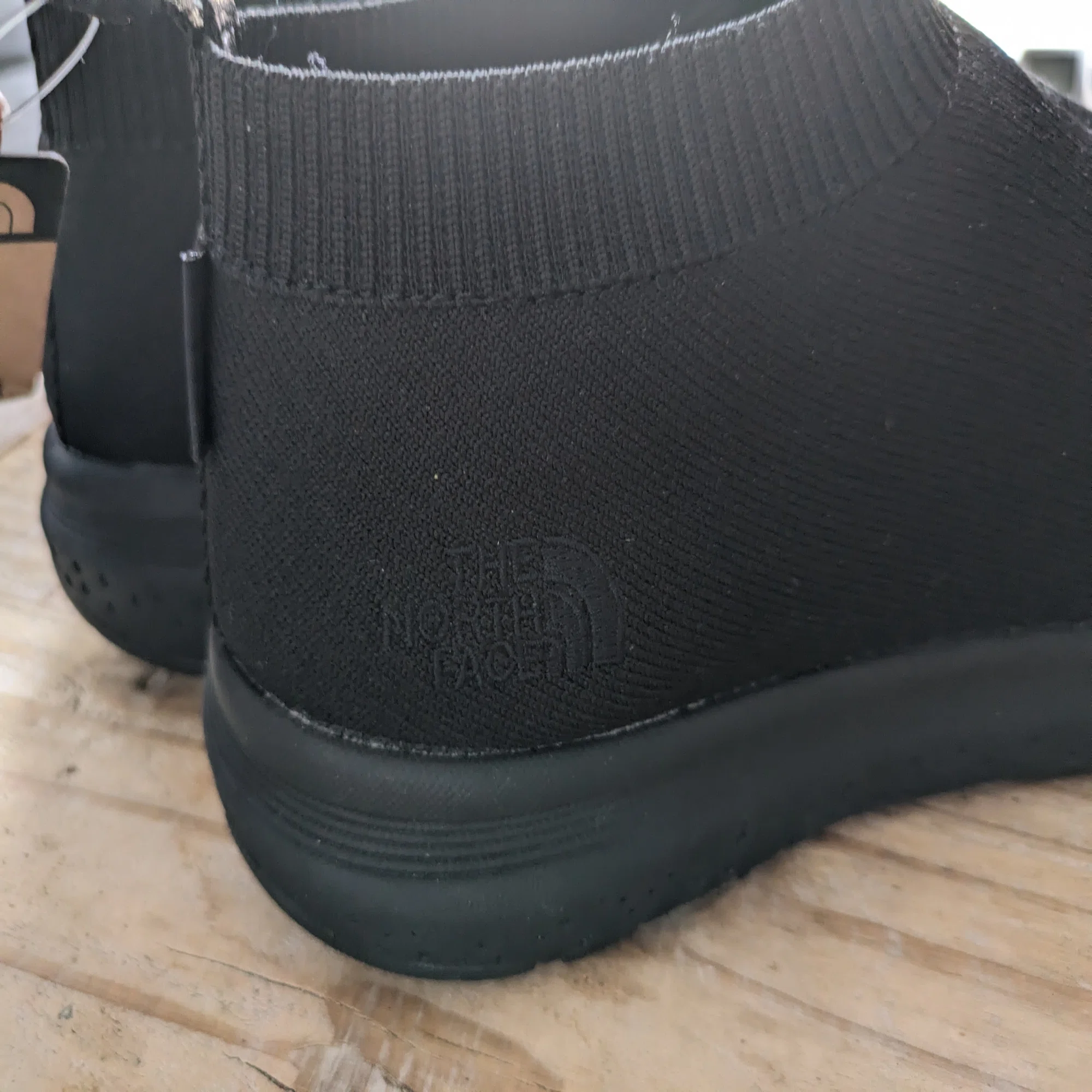 THE NORTH FACE】 GORE-TEX素材を使用した「全天候型高機能シューズ 