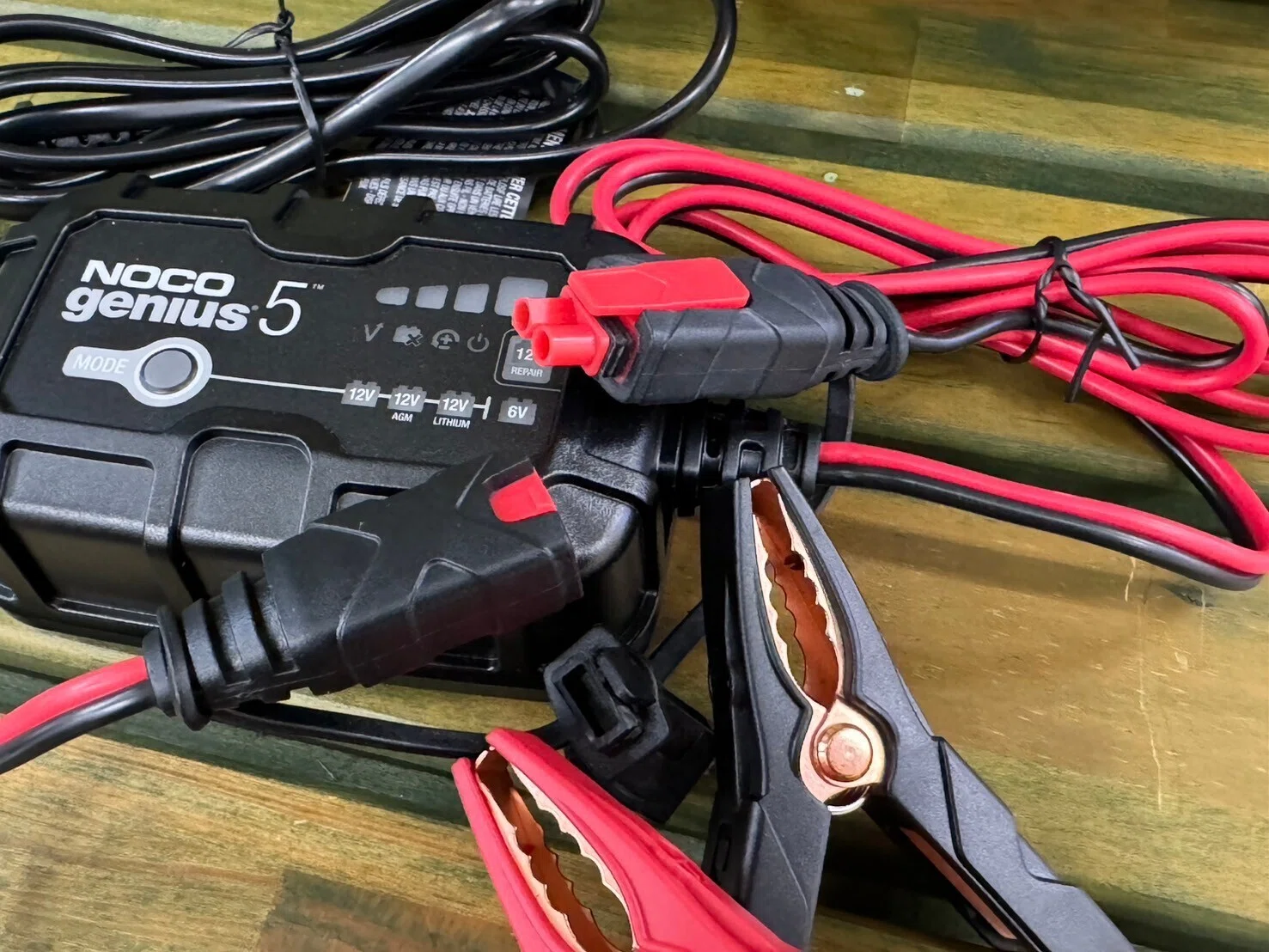 バッテリー充電器の「NOCO」｜Studie AG 相澤康弘