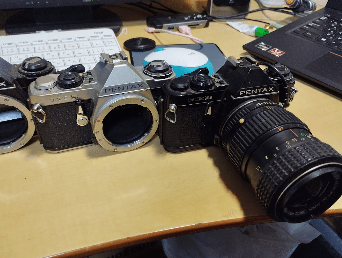 Pentax s.m.c.28 mm f2.8 vintage lens , still good 50 years