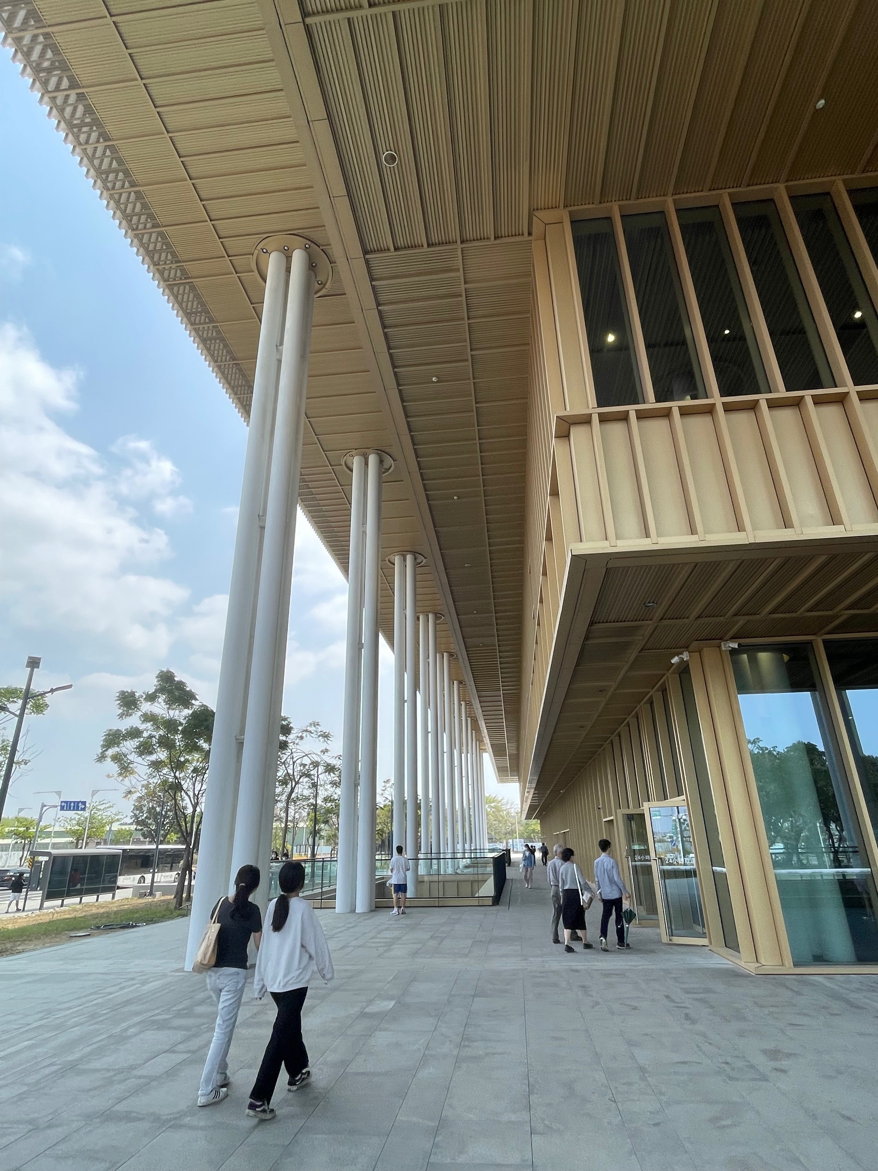 台湾「臺南市的古蹟」楊仁江 台南市政府 　写真資料集 Amazon.co.jp: 台湾レトロ建築案内 : 老屋顔(辛永勝・楊朝景
