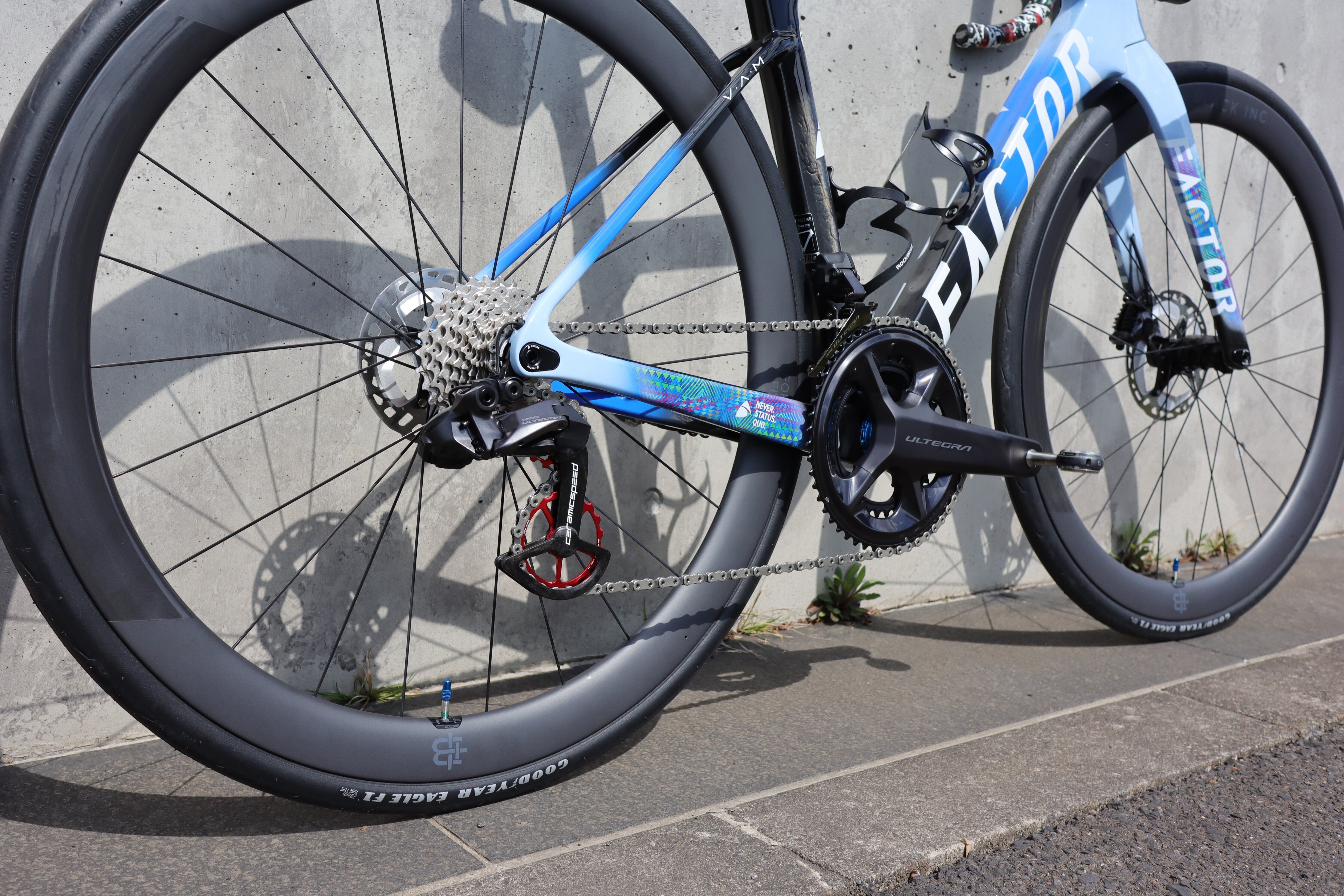 お客様のカスタム FACTOR OSTRO VAM CERAMICSPEED オーバーサイズ