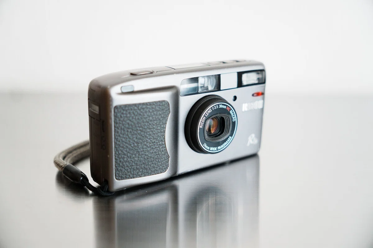 Ricoh R1s｜レトロカメララボ京都