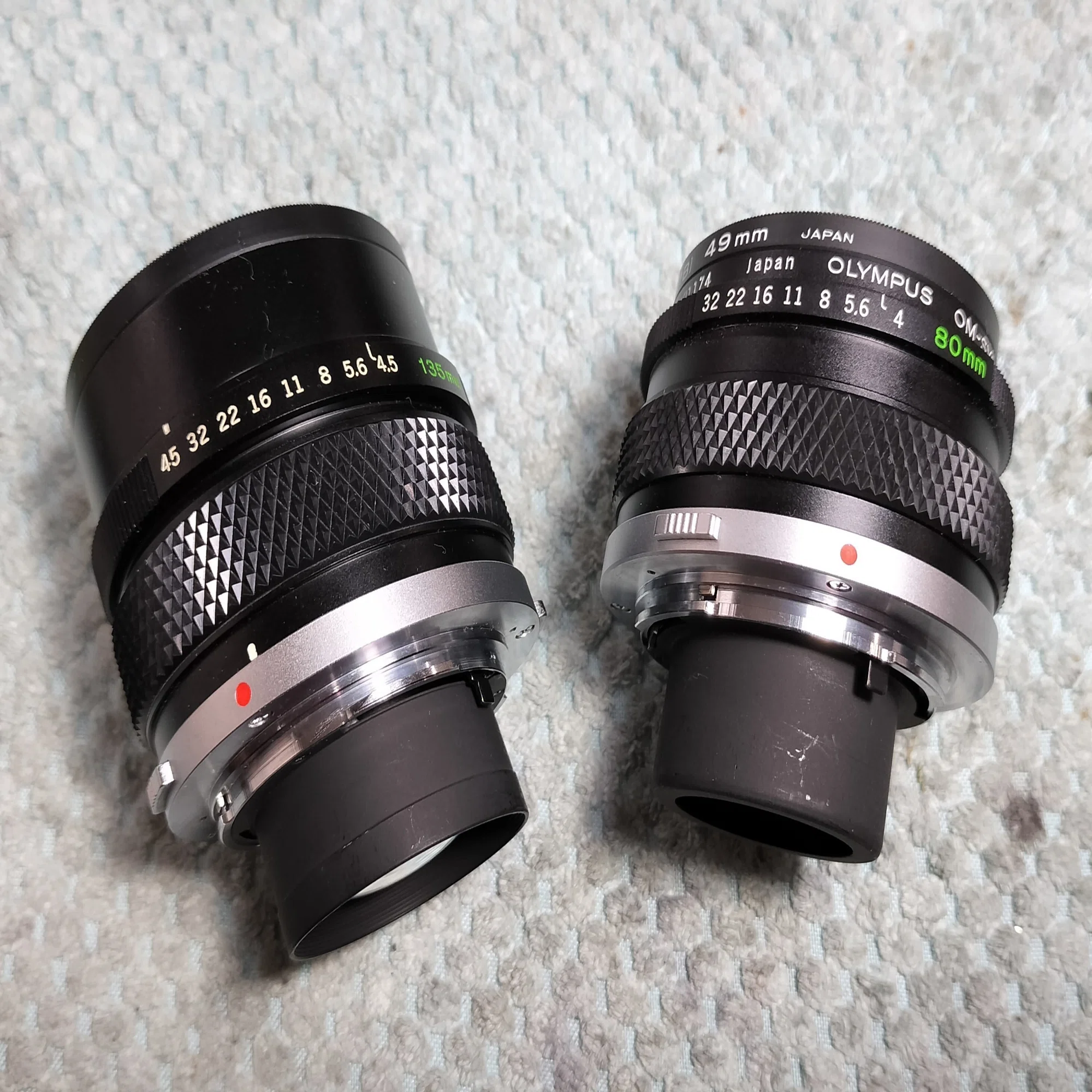 Olympus OM-SYSTEM 135mm F/4.5の分解｜フィルムカメラ修理のアクアカメラ