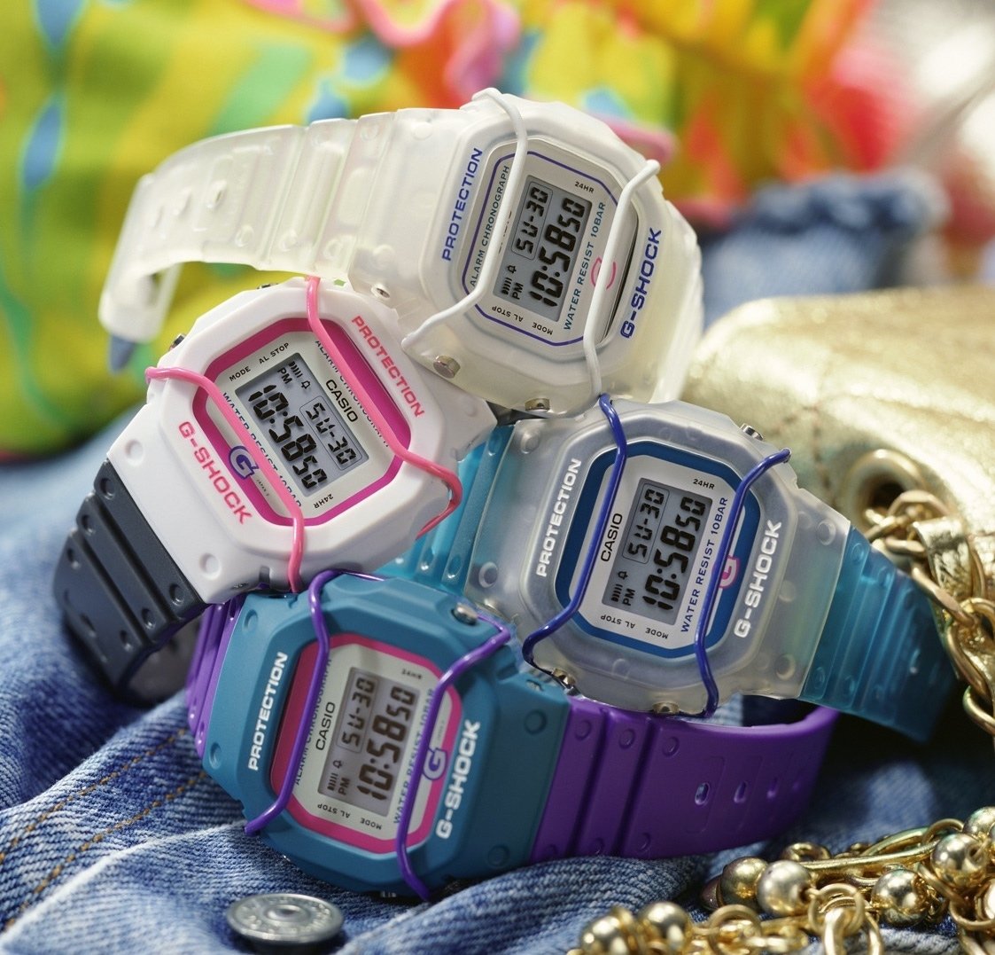 Casio g-shock dw-520 | This was the first Baby-G model. It w