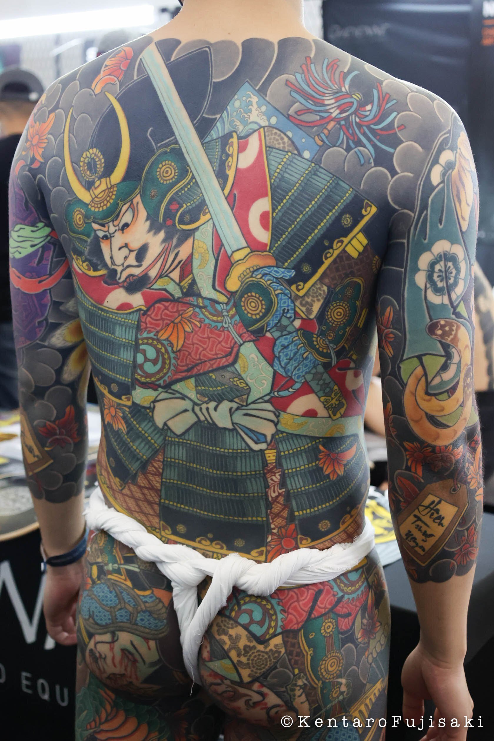 ドンブリ 刺青 タトゥー アートトイ デザイナーズトイ ドイツの