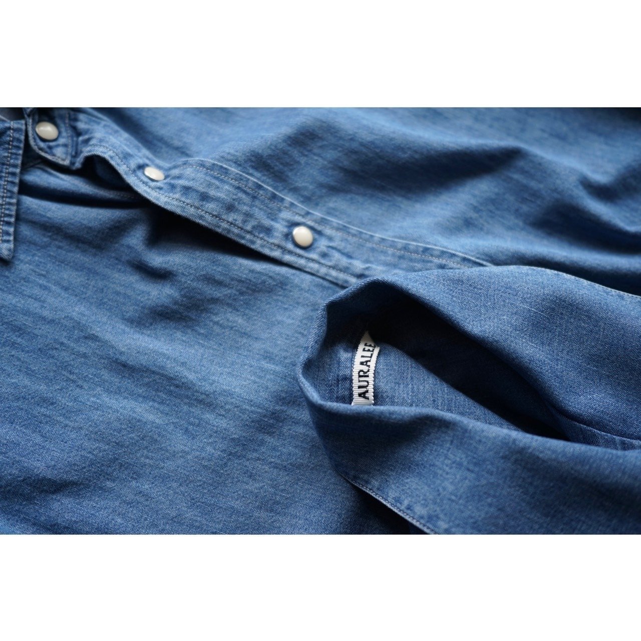 今年も来ました!人気のデニムシャツ。【AURALEE 】SELVEDGE 今年も来ました!人気のデニムシャツ。【AURALEE 】SELVEDGE