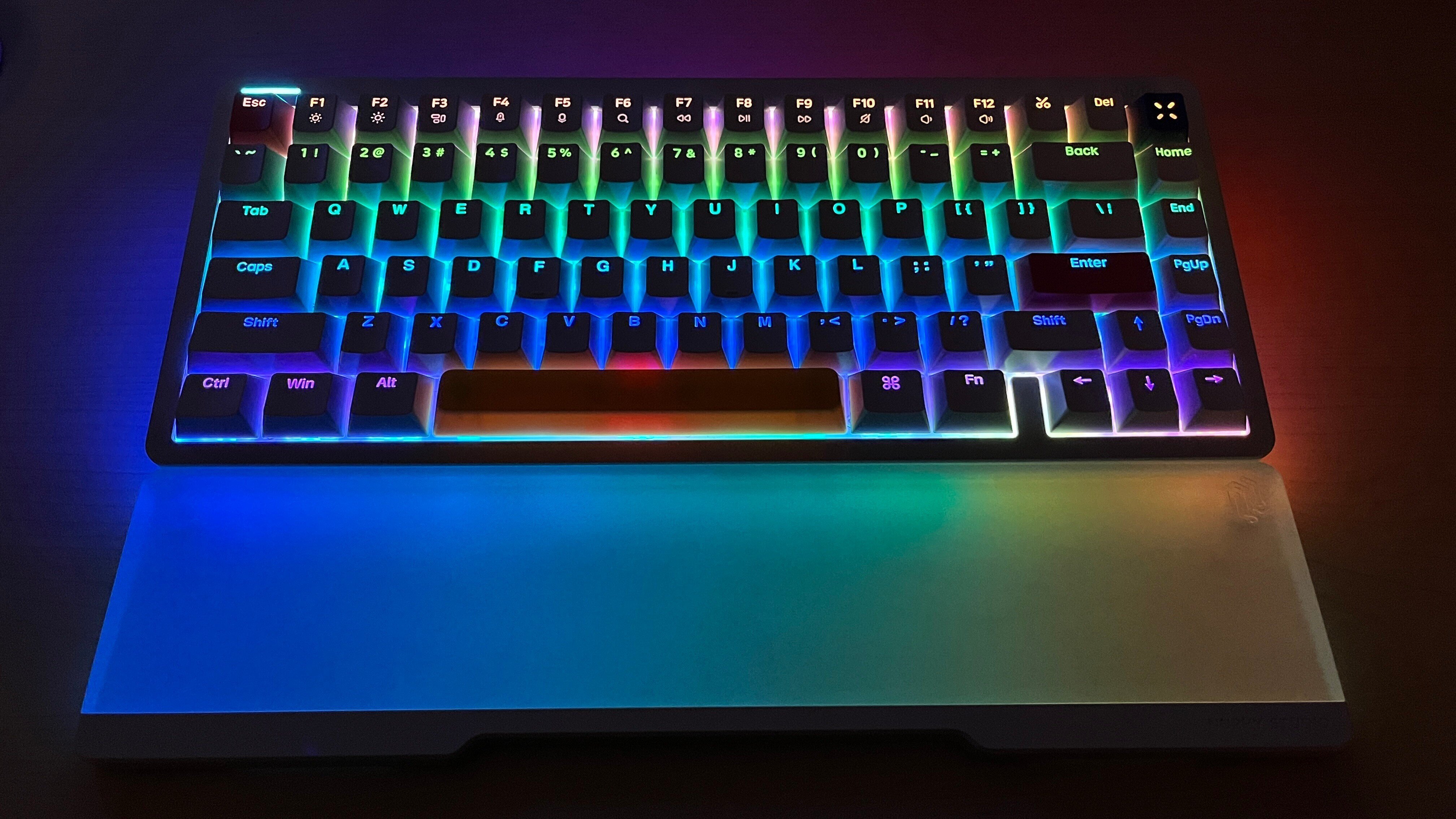 キーキャップを交換しました：Nuphy, Noether & Gravity Shine-through