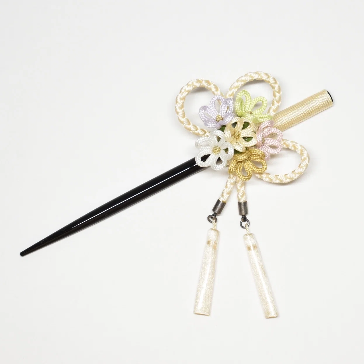 くみひもThe Essence of Japanese Braiding
