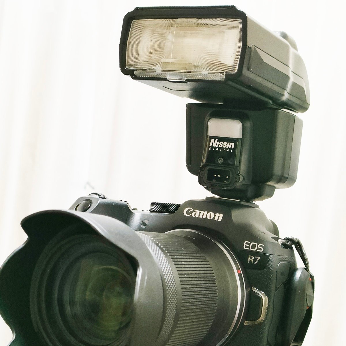 APS-C機 EOS R7で展示会を撮る｜matsunaga_kaz