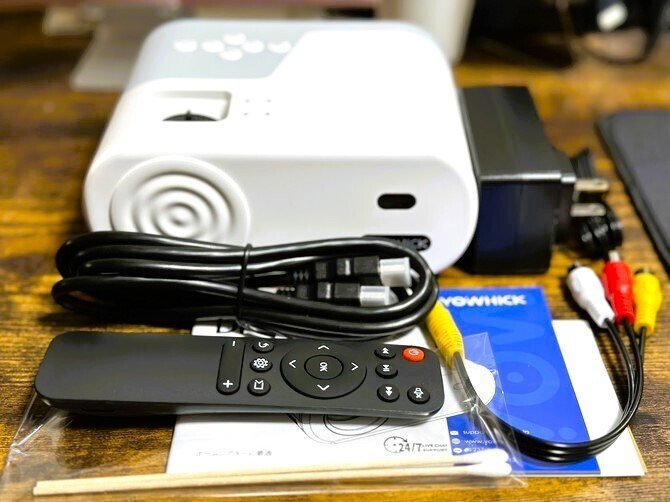 小型ながら12000LM&1080P、5GWiFi接続可能なプロジェクター 小型ながら12000LM&1080P、5GWiFi接続可能なプロジェクター