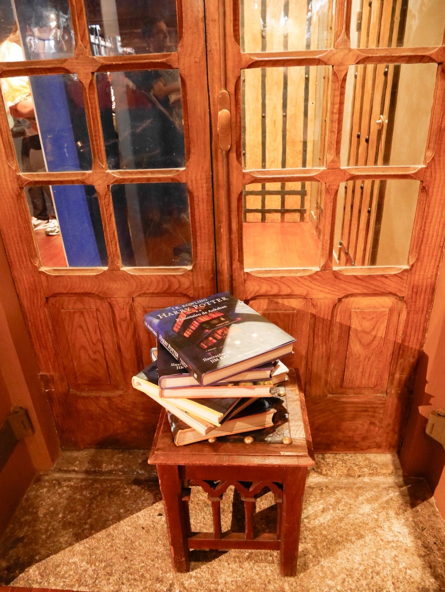 ポルトで「世界一うつくしい書店」を訪れて｜mayu