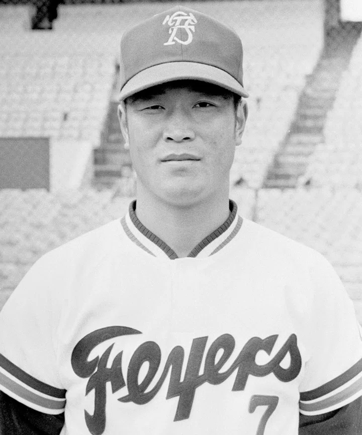 プロ野球の新外国人の対戦選手を遡って行くと、何人で初代外国人選手