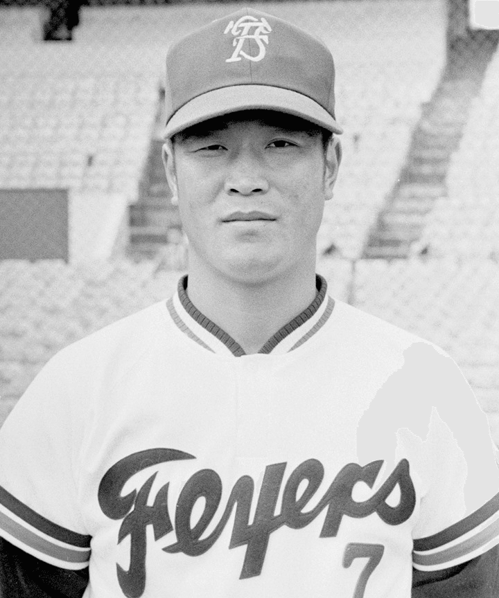 プロ野球の新外国人の対戦選手を遡って行くと、何人で初代外国人選手