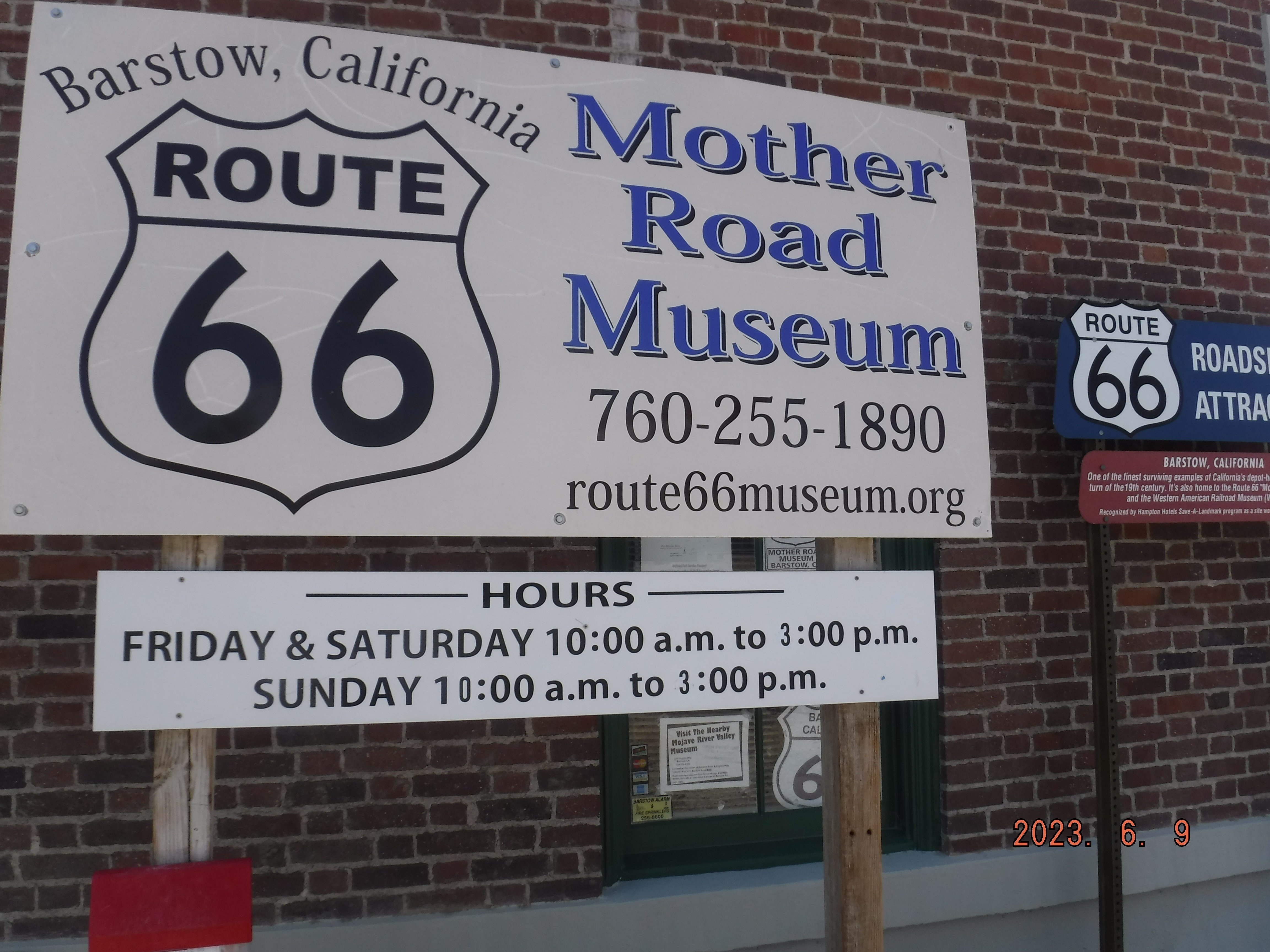 アメリカ横断 Route 66 Mother Road Museumバーストー、CA｜toyotaboxy