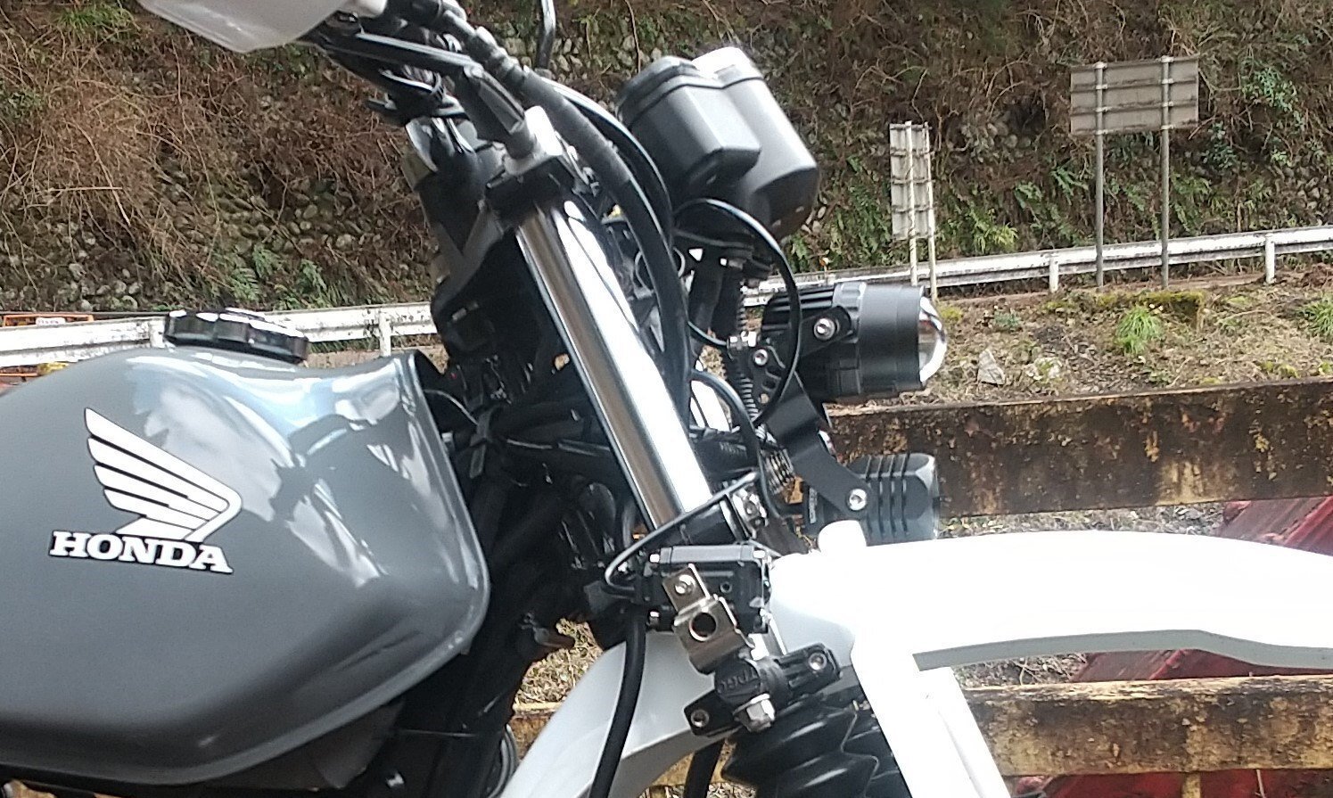 ☆バイクLEDフォグランプ☆マキタバッテリー仕様☆配線不要！簡単ポン付け！ 最高車・バイク・自転車 - ☆バイクLEDフォグランプ☆マキタ