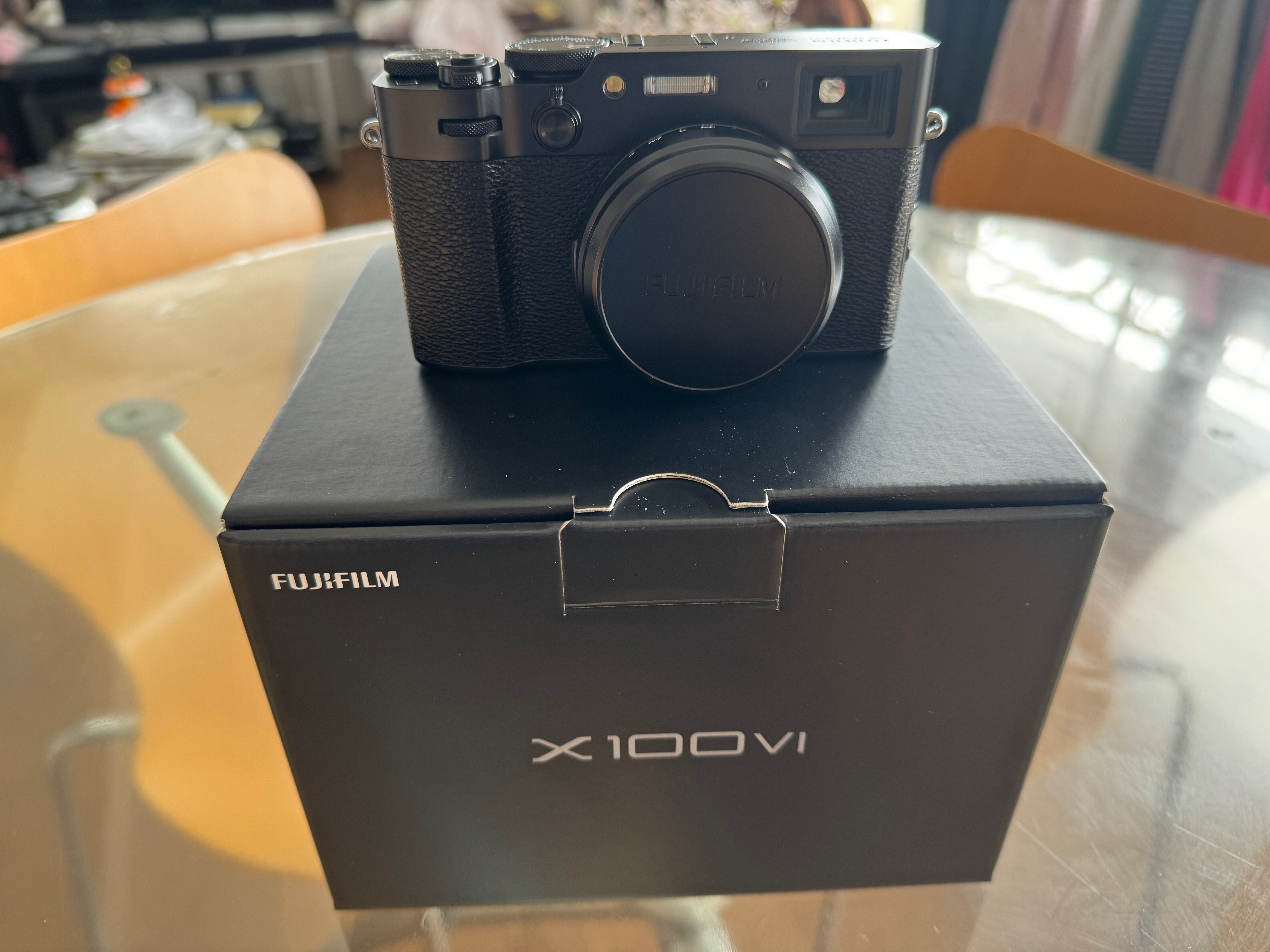 超美品 フジフィルム X100VI ショット数400 保証付 おまけ多数