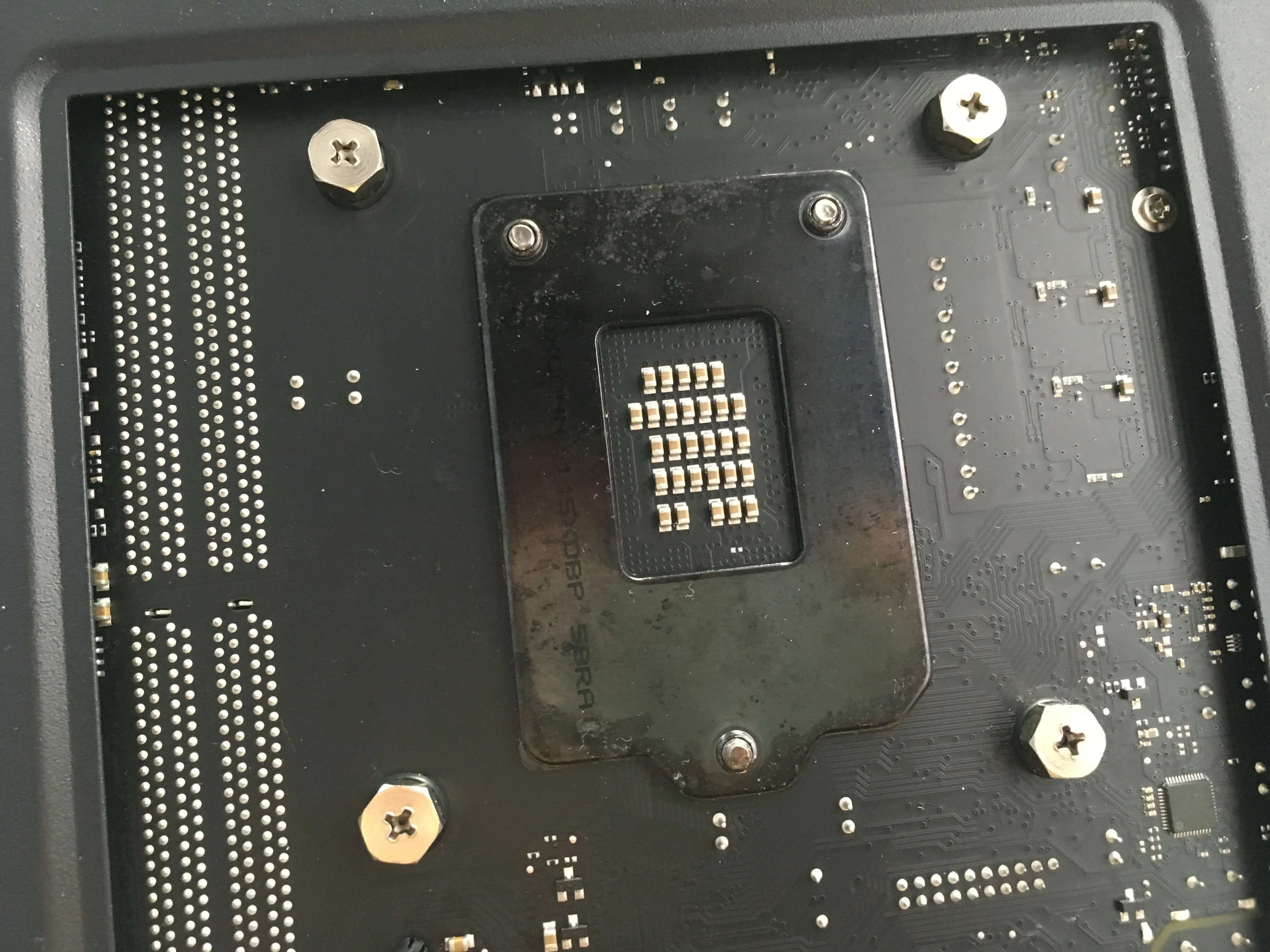 スリムケースNODE 202でミドルレンジPCを組んでみた｜おおいし (bicstone)