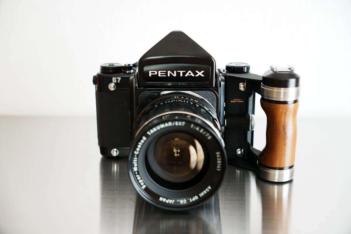 2171987 【美品・低速設定時にミラーアップ】 ペンタックス Pentax 67 